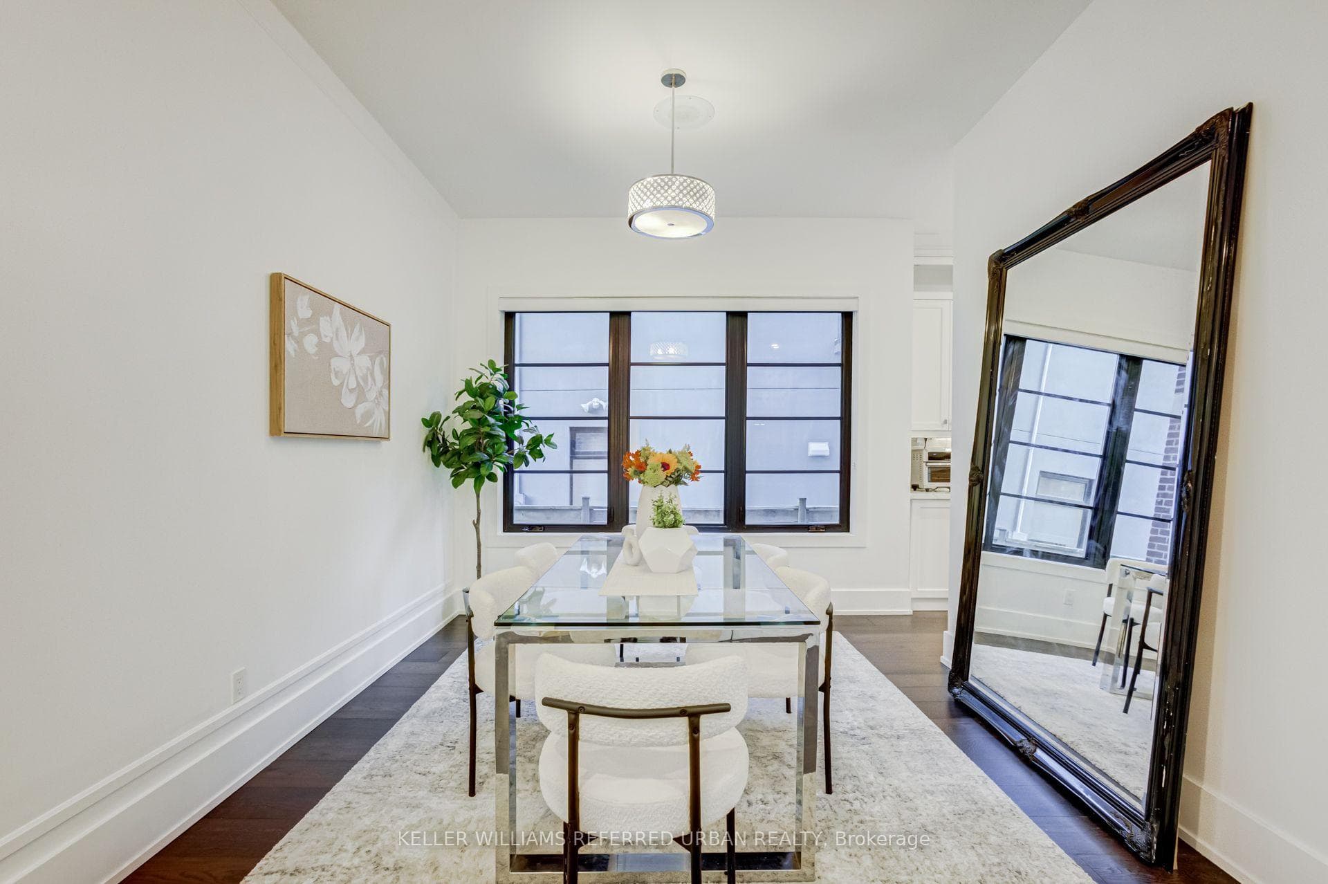 57 Ambleside Avenue photo 7