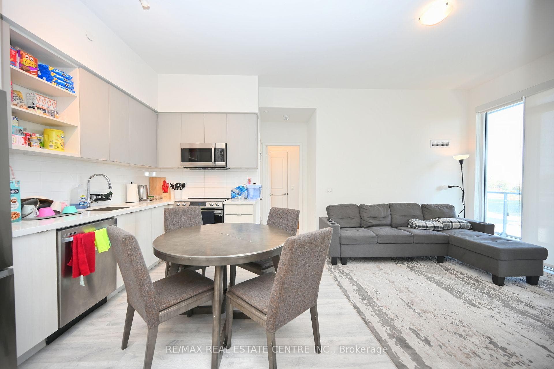 4675 Metcalfe Avenue Unit 209 photo 32