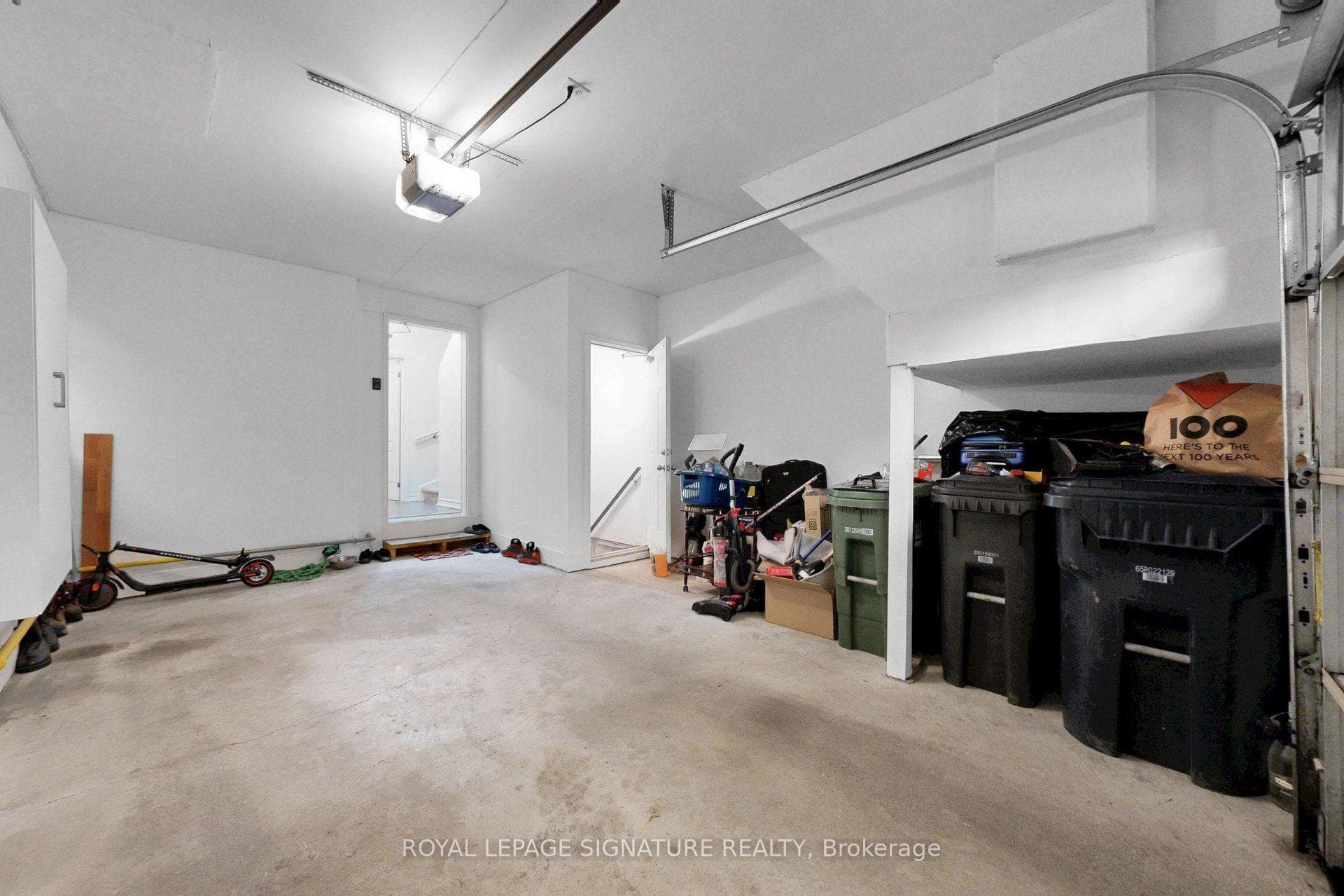 51 Piggott Mews photo 40