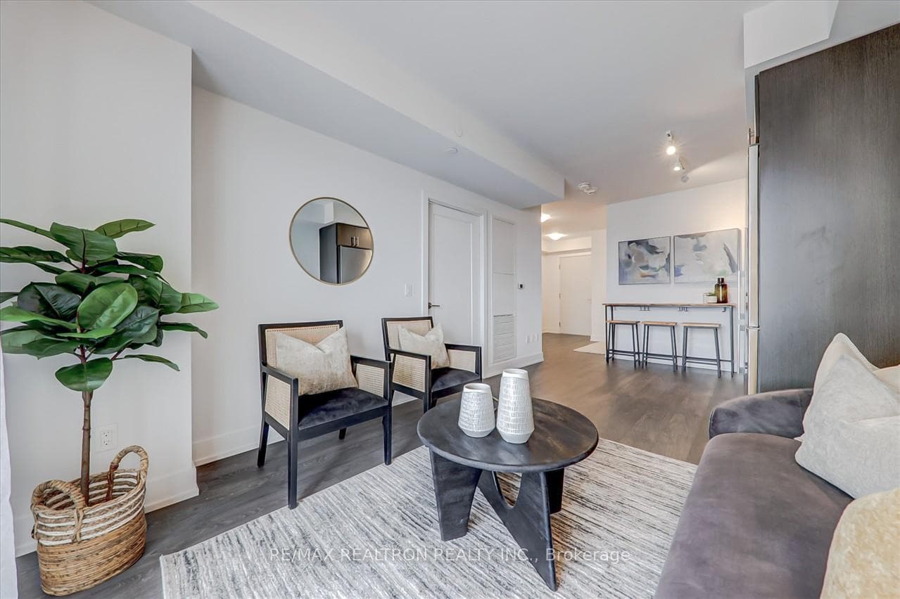 2550 Simcoe Street Unit 1813 photo 21