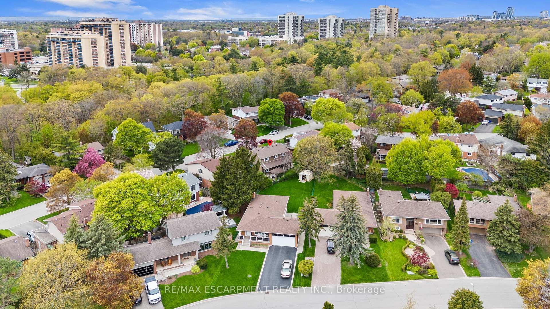 1189 Lambeth Road photo 47