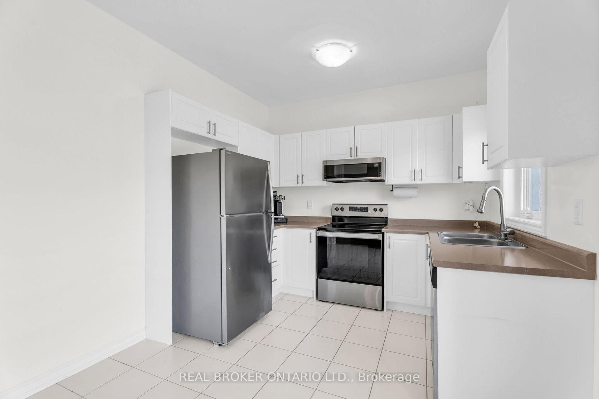 125 Werry Avenue photo 17