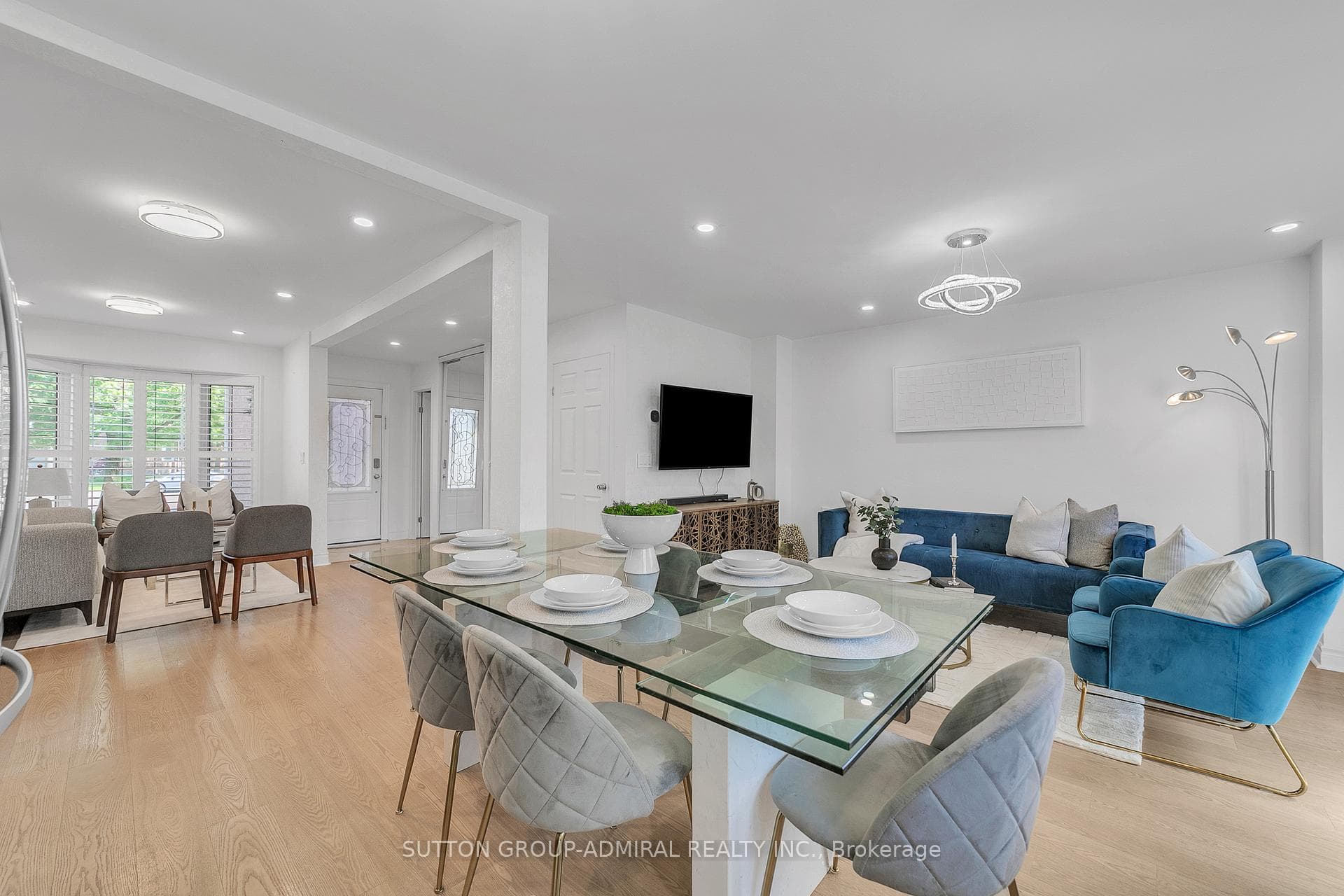 10 Park Lane Circle photo 23