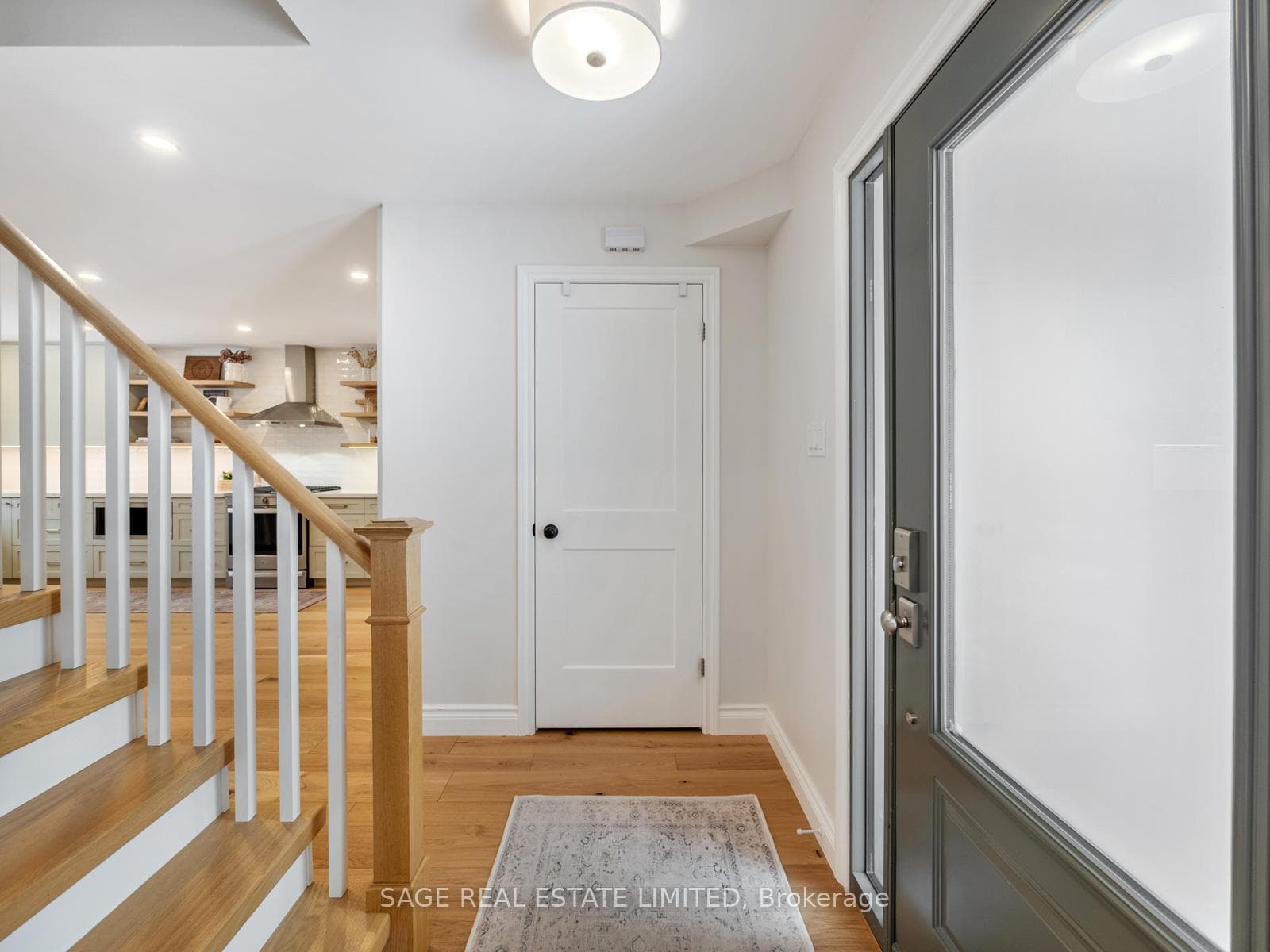 681 Leslie Valley Drive photo 4