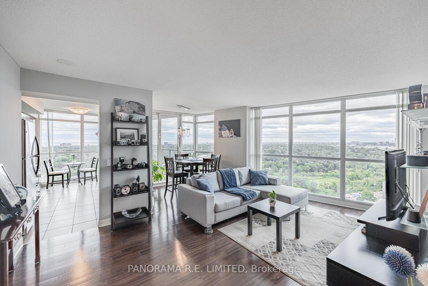235 Sherway Gardens Road Unit 2004 photo 1