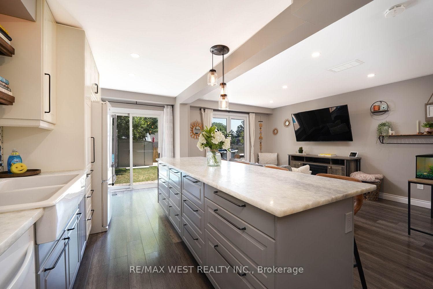 1 Johanna Drive photo 11