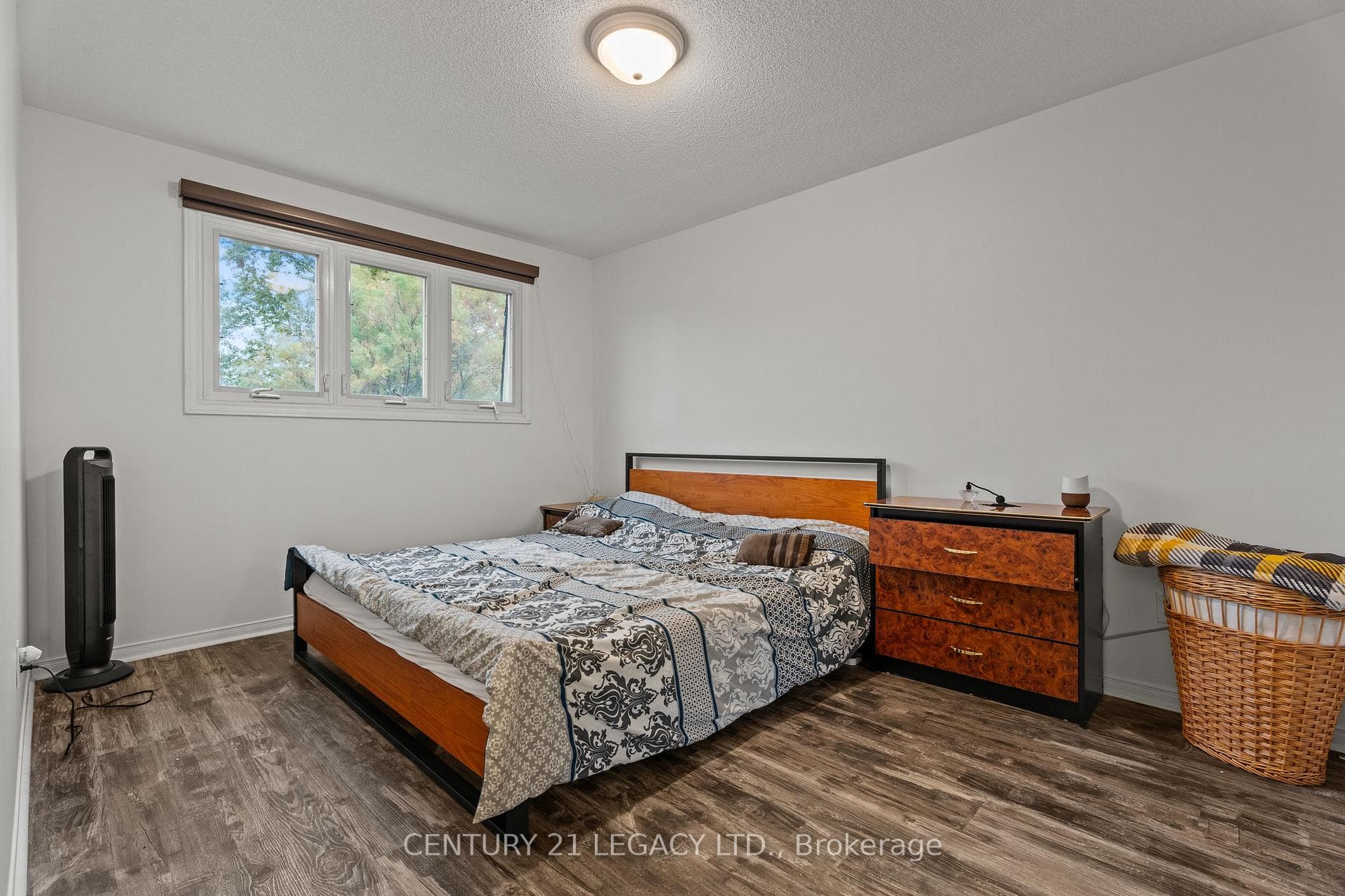 299 PINEGROVE Road photo 17