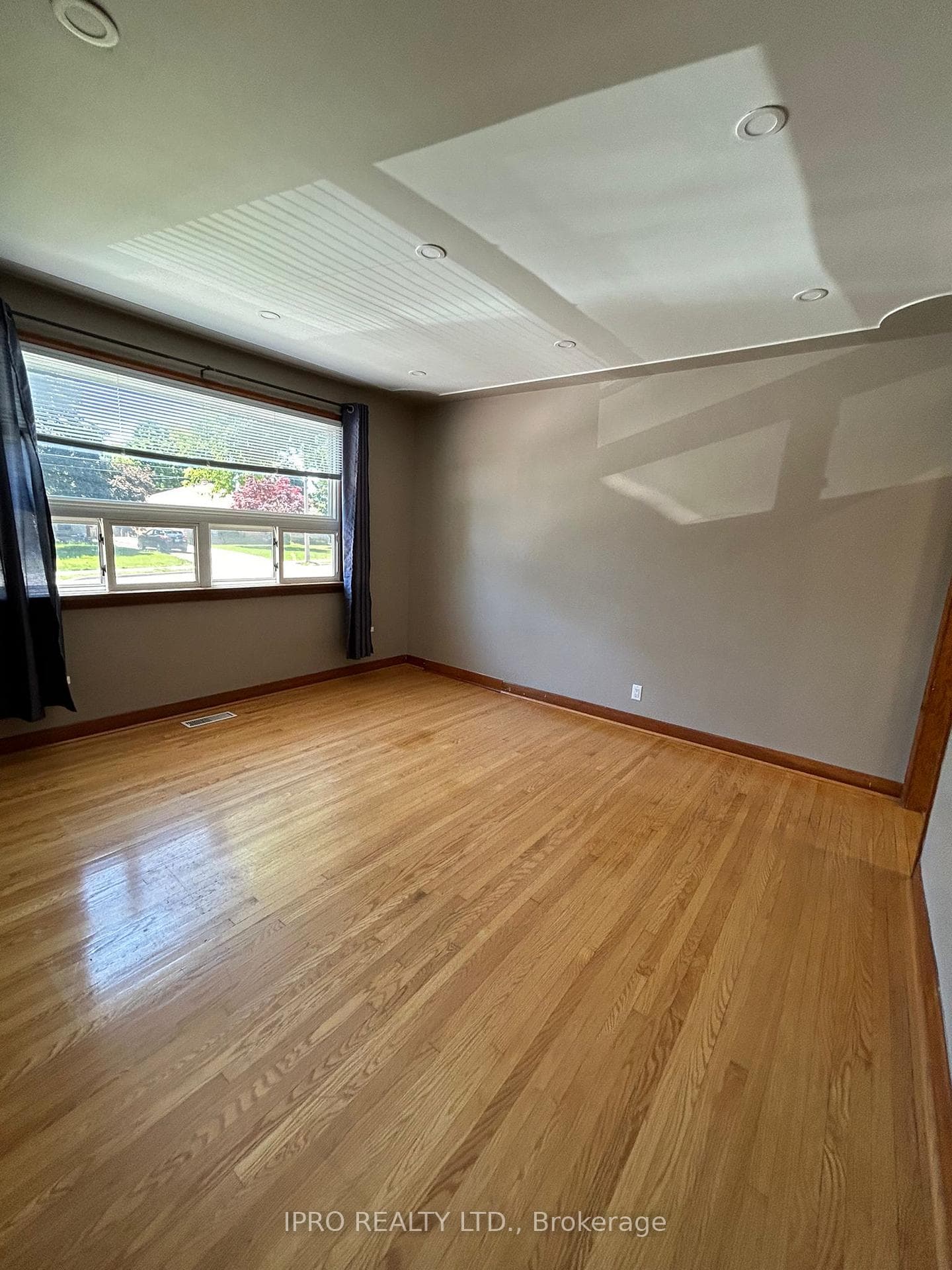 102 Ellis Avenue Unit MAIN photo 19