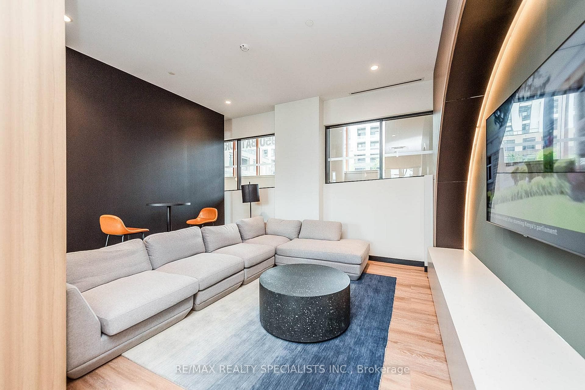 8 Beverly Glen Boulevard Unit 202 photo 33