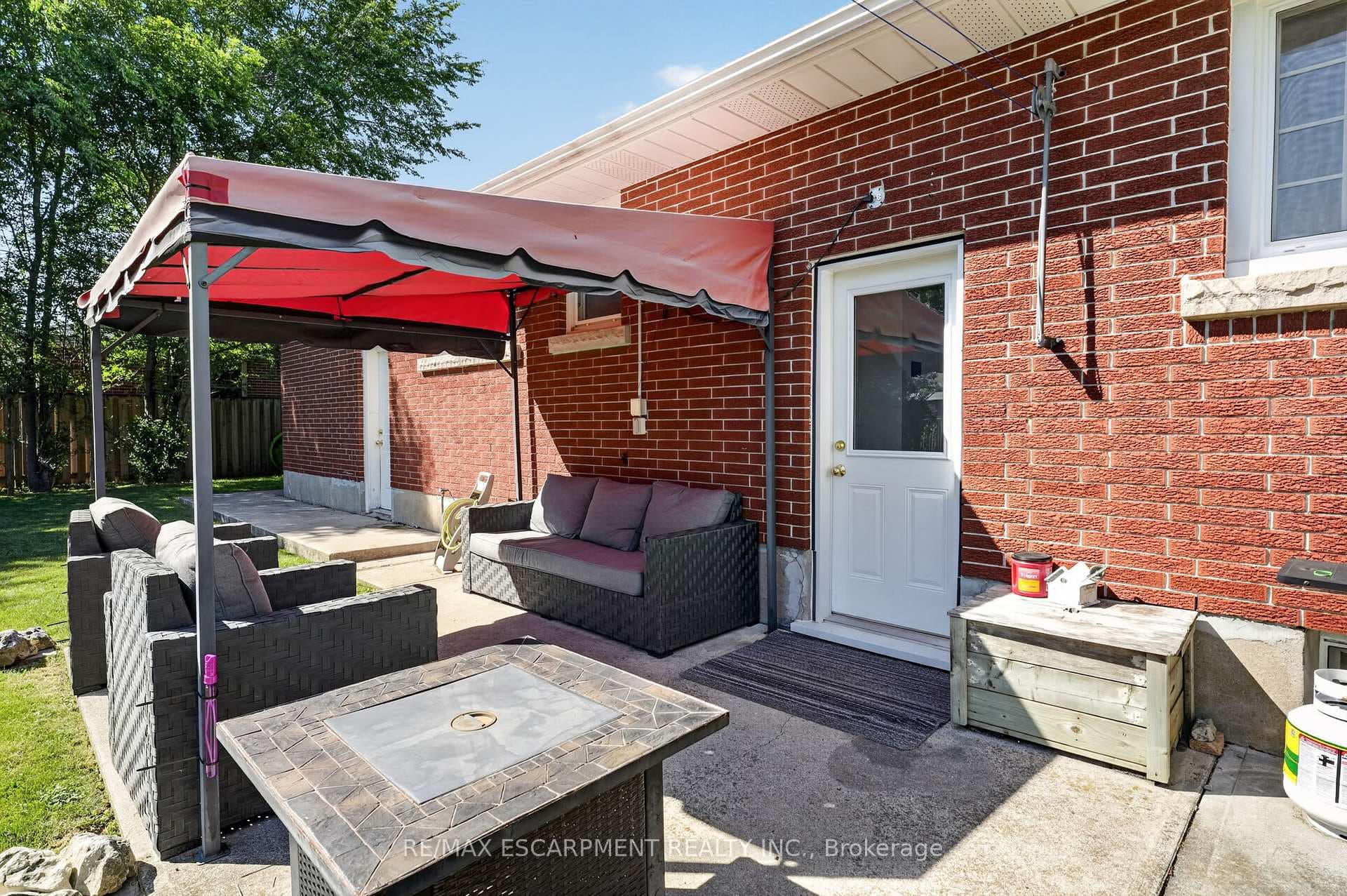 126 Victoria Avenue photo 45