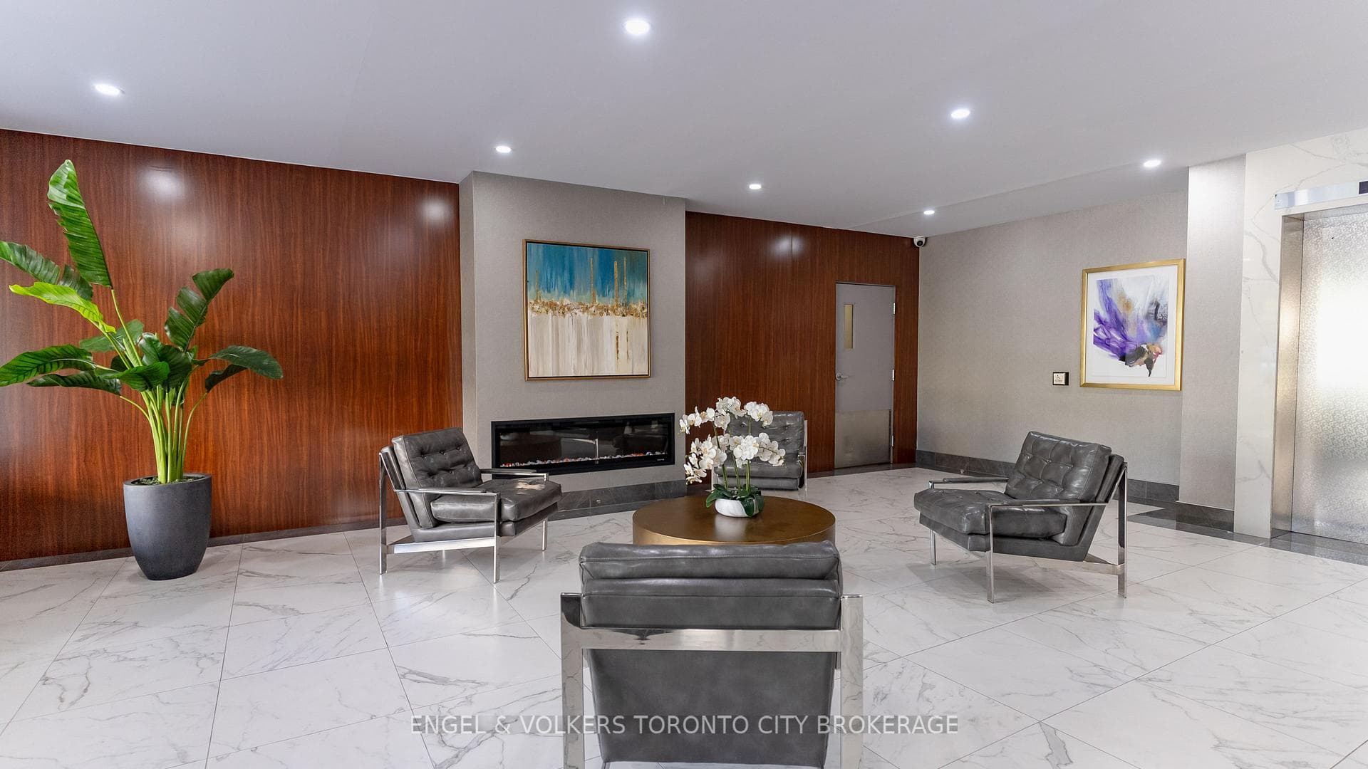50 Inverlochy Boulevard Unit 1110 photo 2