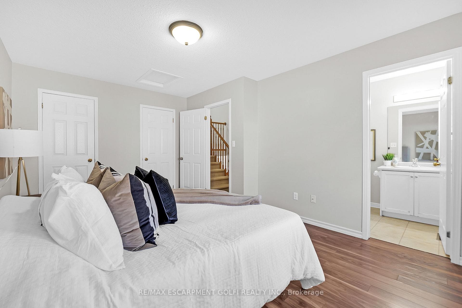 151 Green Road Unit 12 photo 24