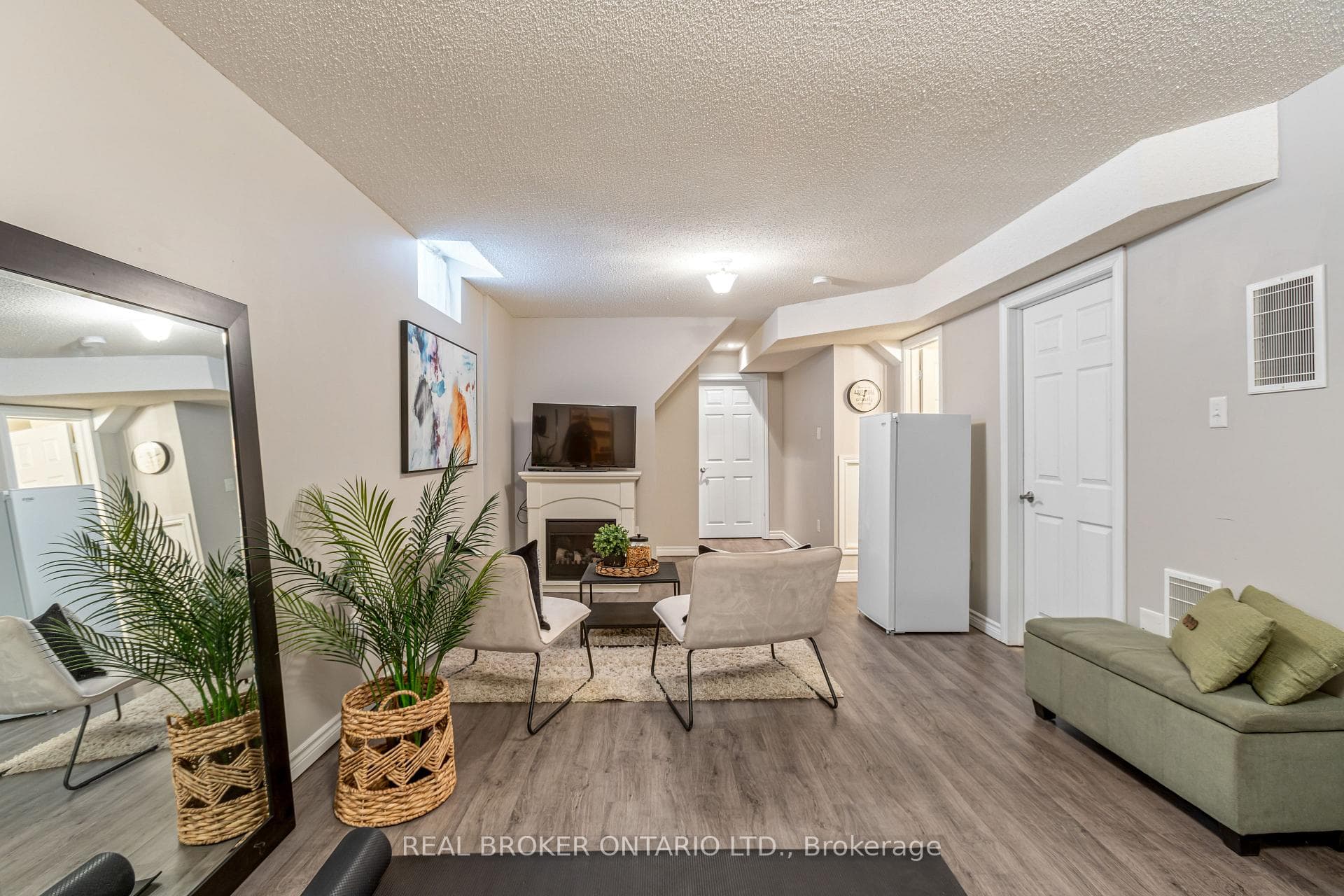 6 Tabb Avenue photo 23