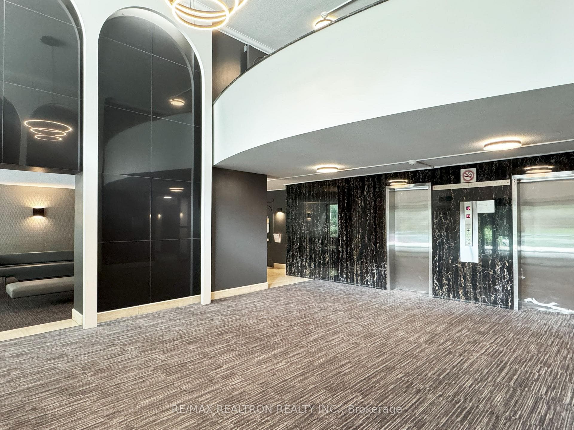 10 Shallmar Boulevard Unit 712 photo 8