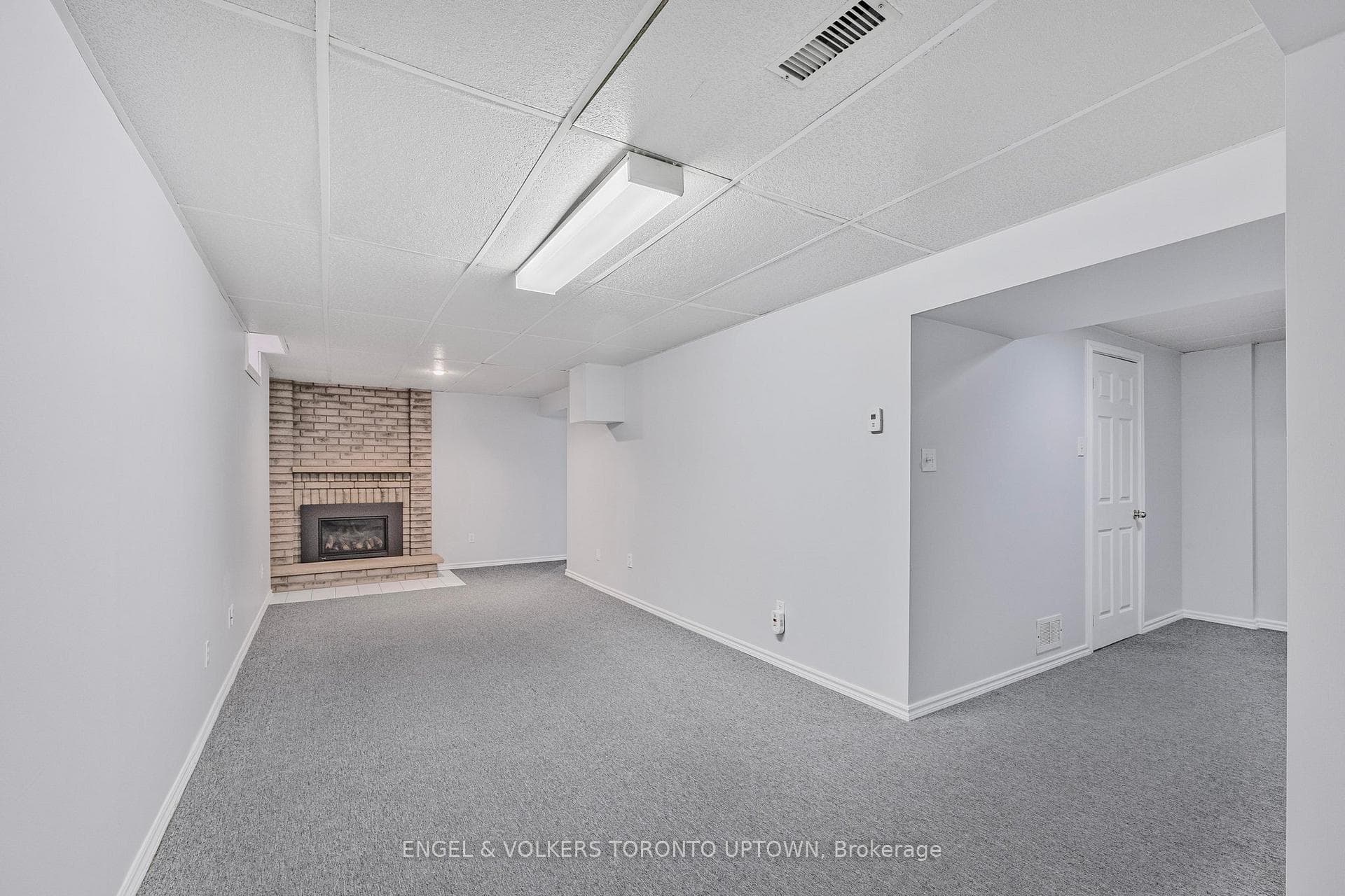 90 Gray Avenue photo 13