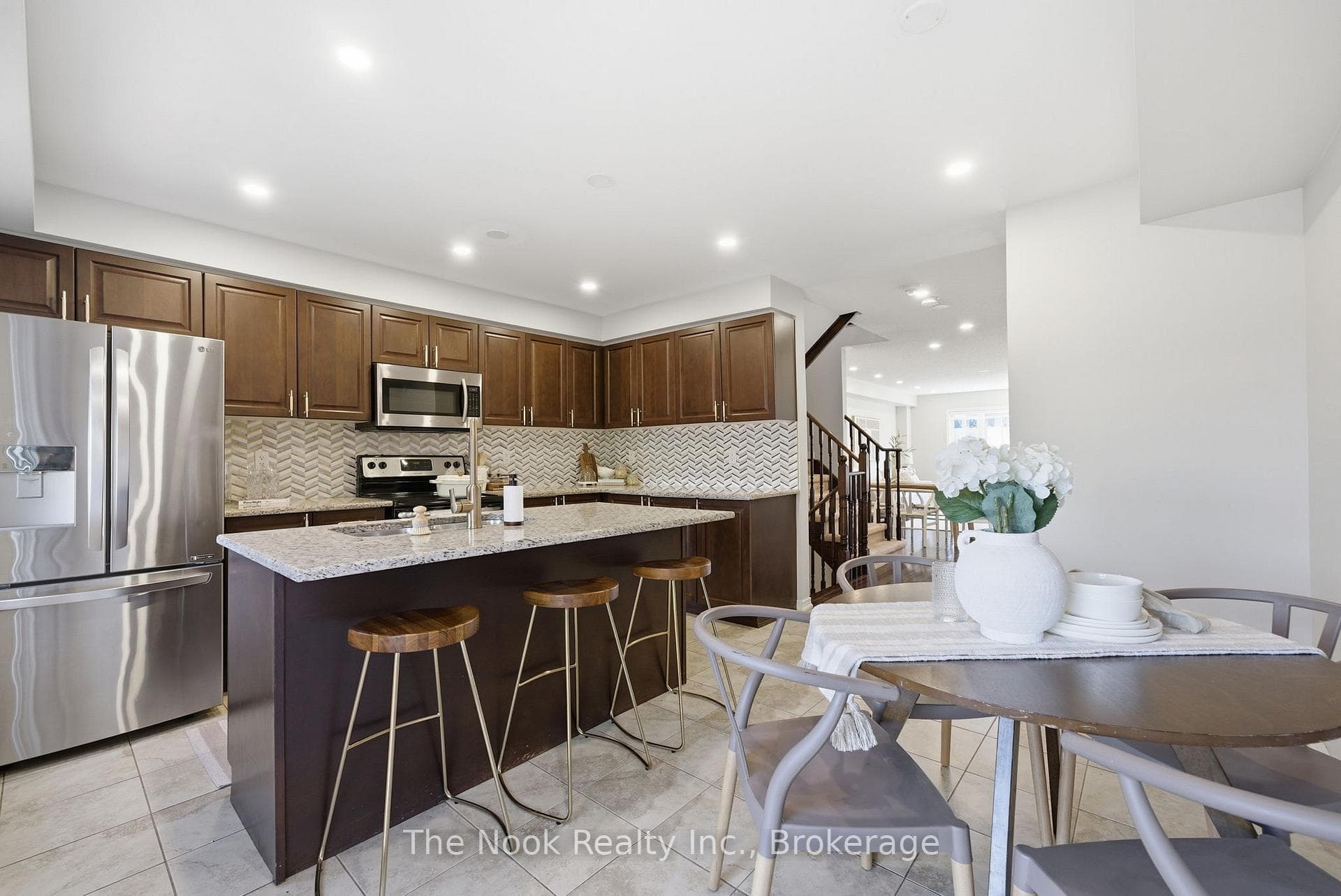 75 Magpie Way photo 16