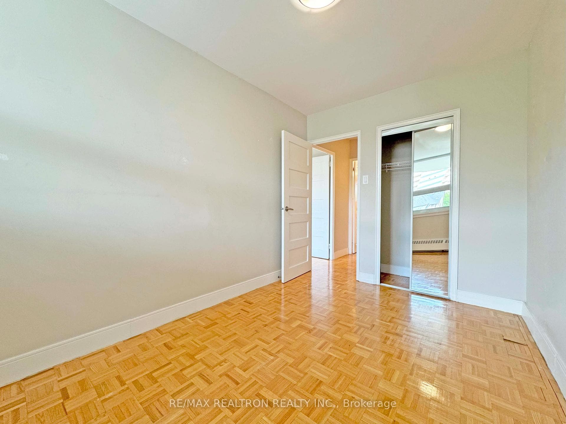 485 Huron Street Unit 406 photo 17