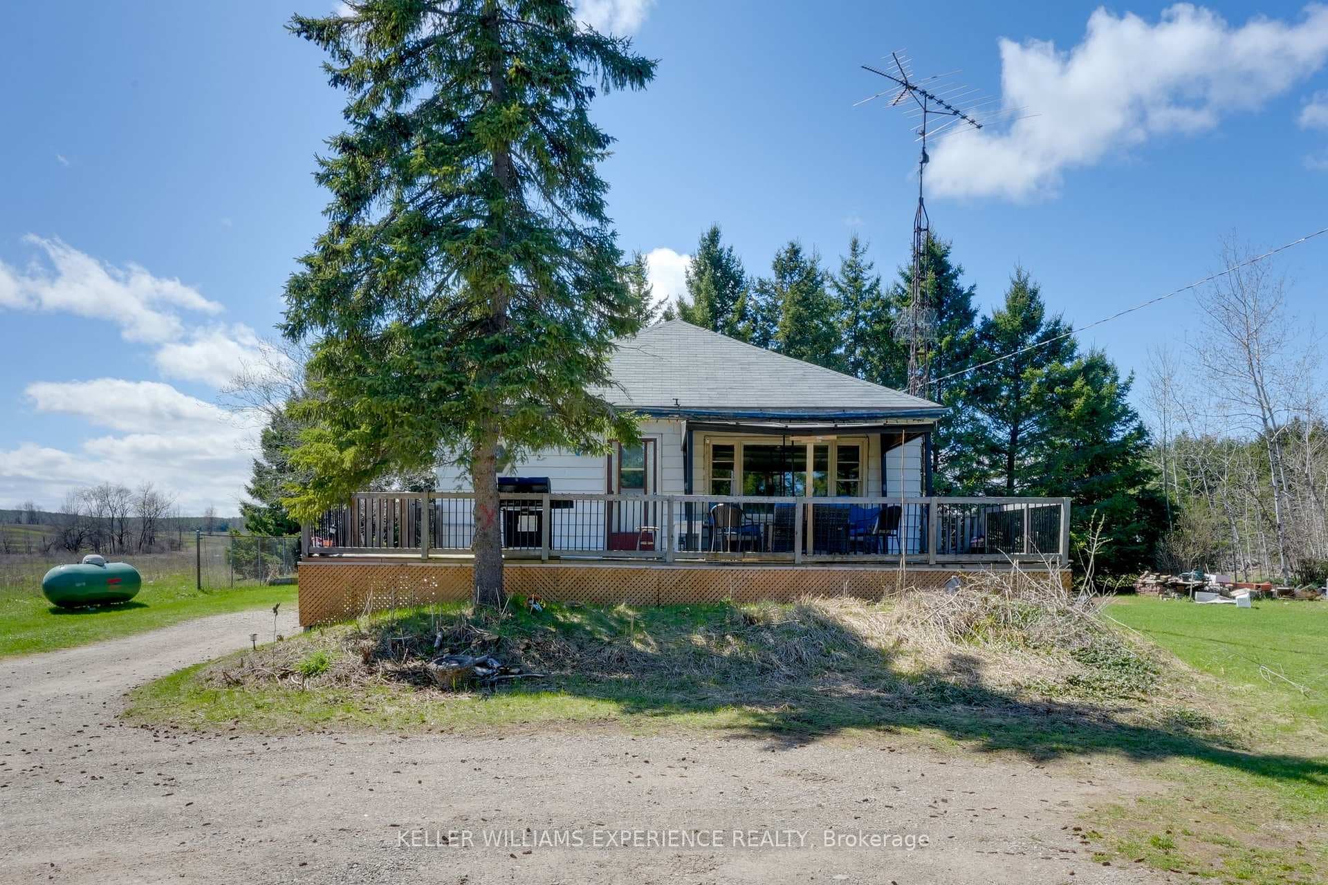 6464 County Road 10 Road photo 2