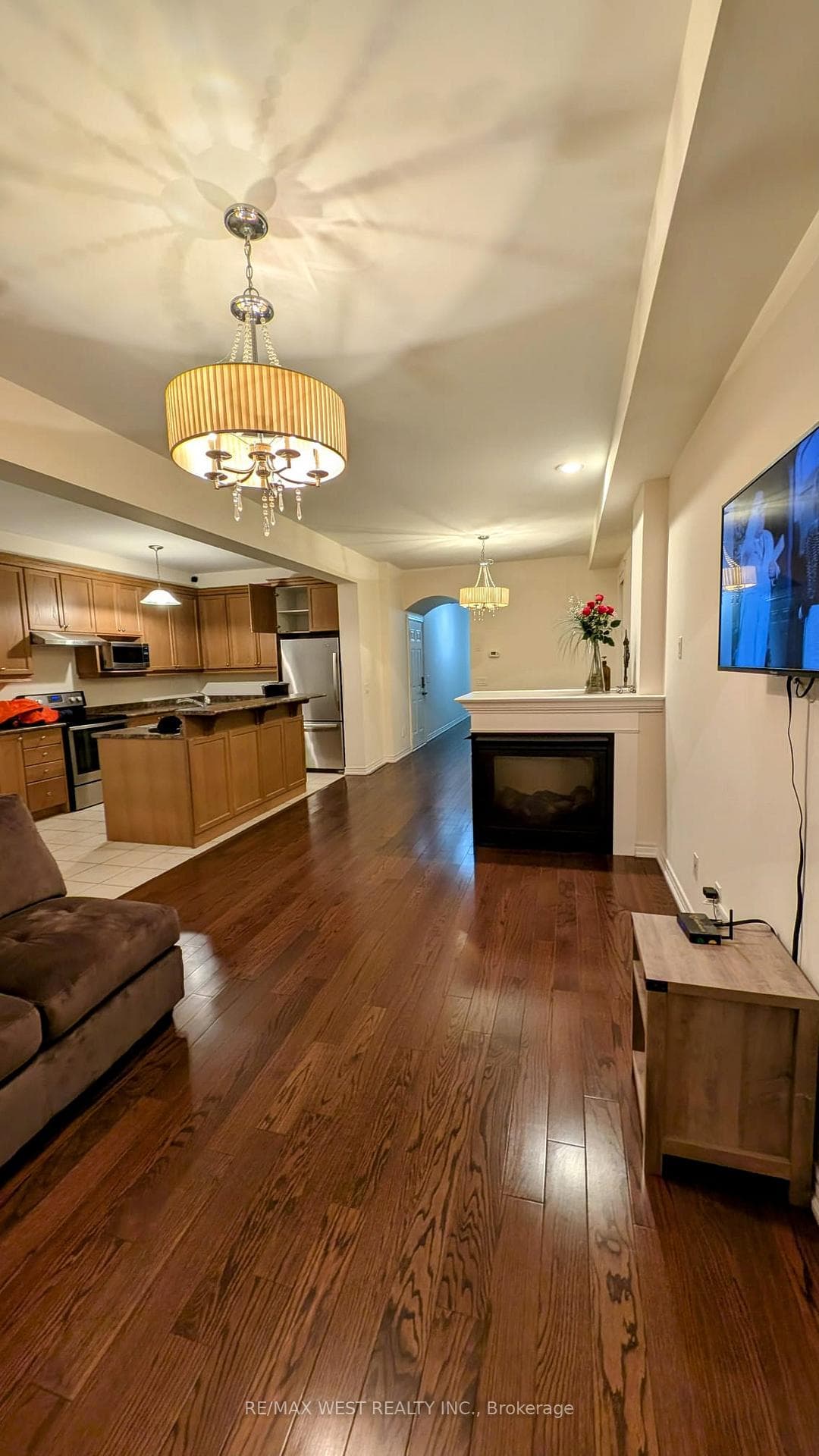 3063 Isaac Avenue photo 4