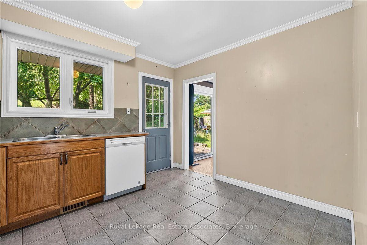 132 Vista Boulevard photo 7