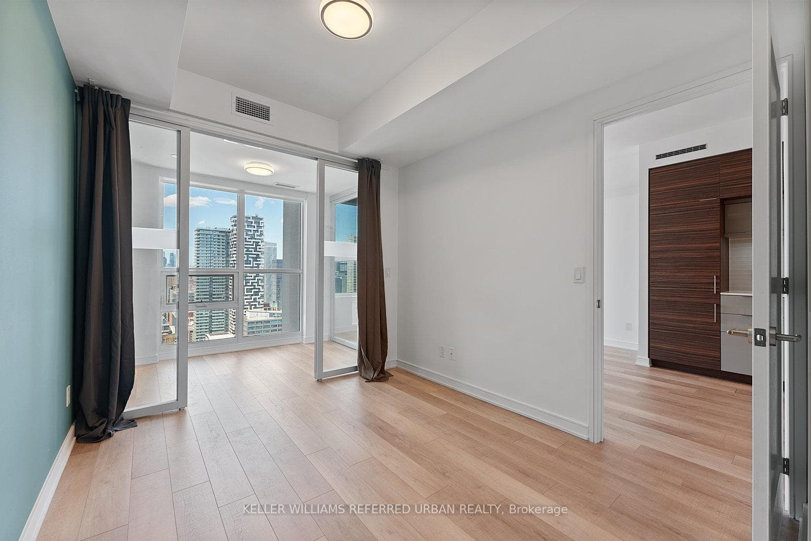 88 Scott Street Unit 3303 photo 8