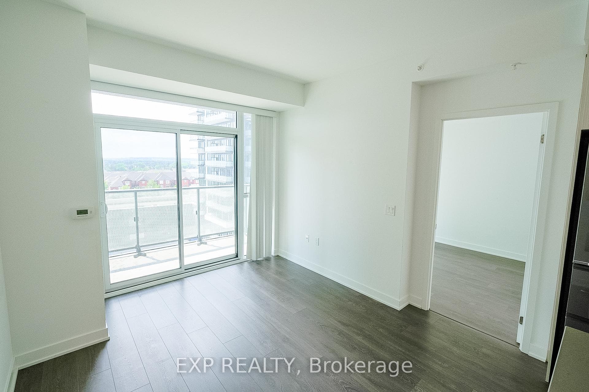 75 Oneida Crescent Unit 512 photo 12
