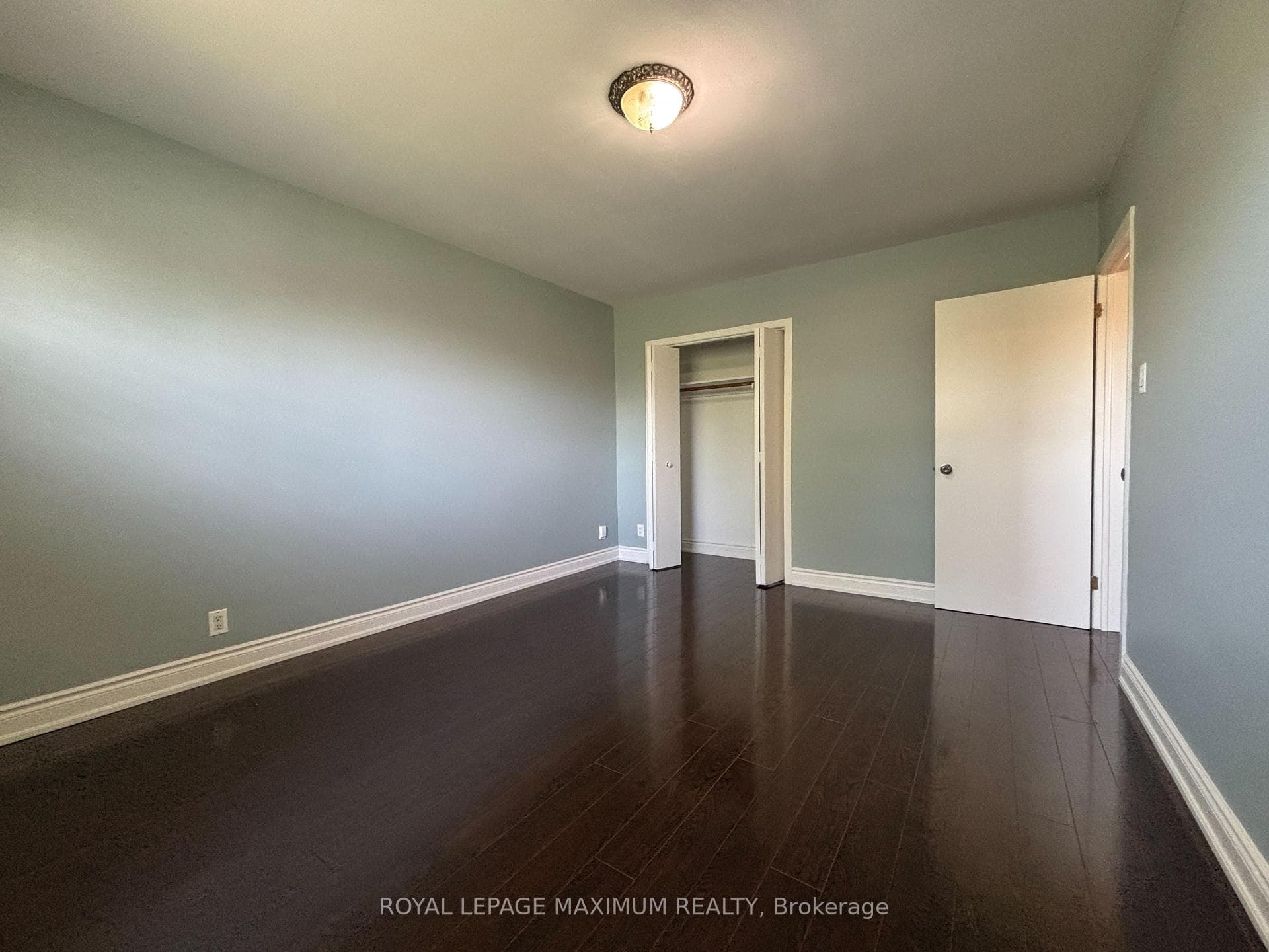 54 Hisey Crescent photo 22