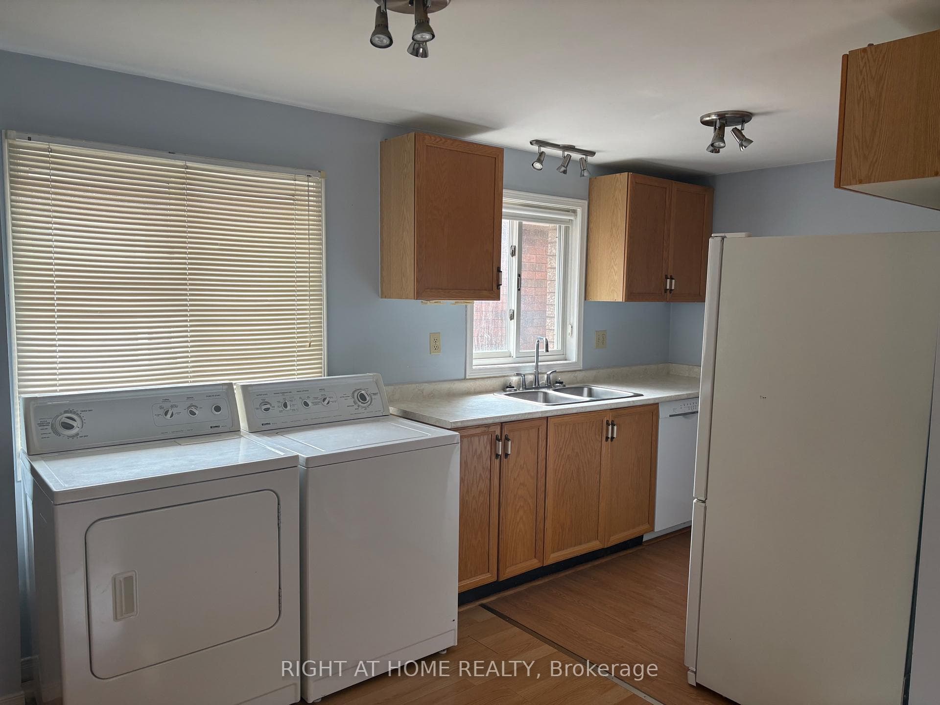 44 Ferguson Drive photo 7