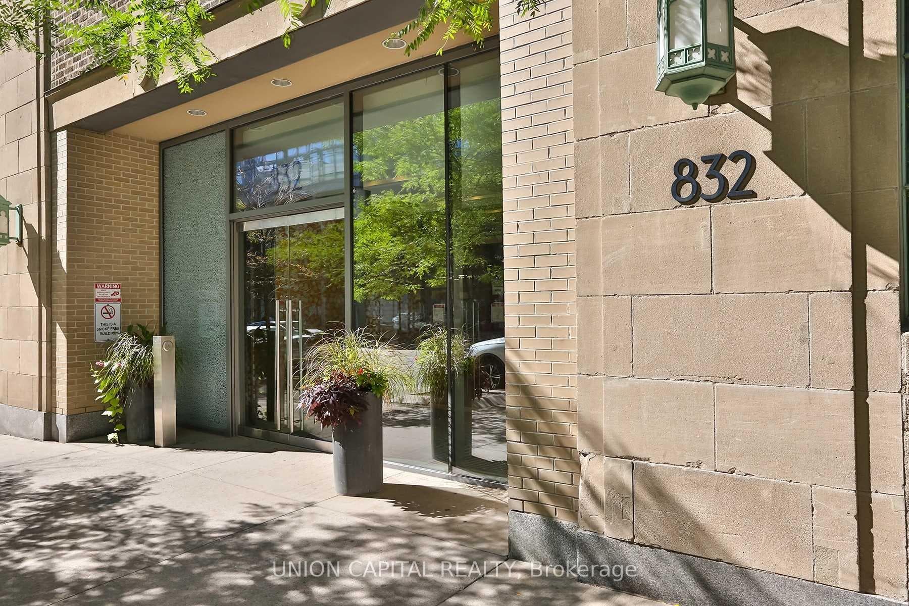 832 Bay Street Unit 2901 photo 2