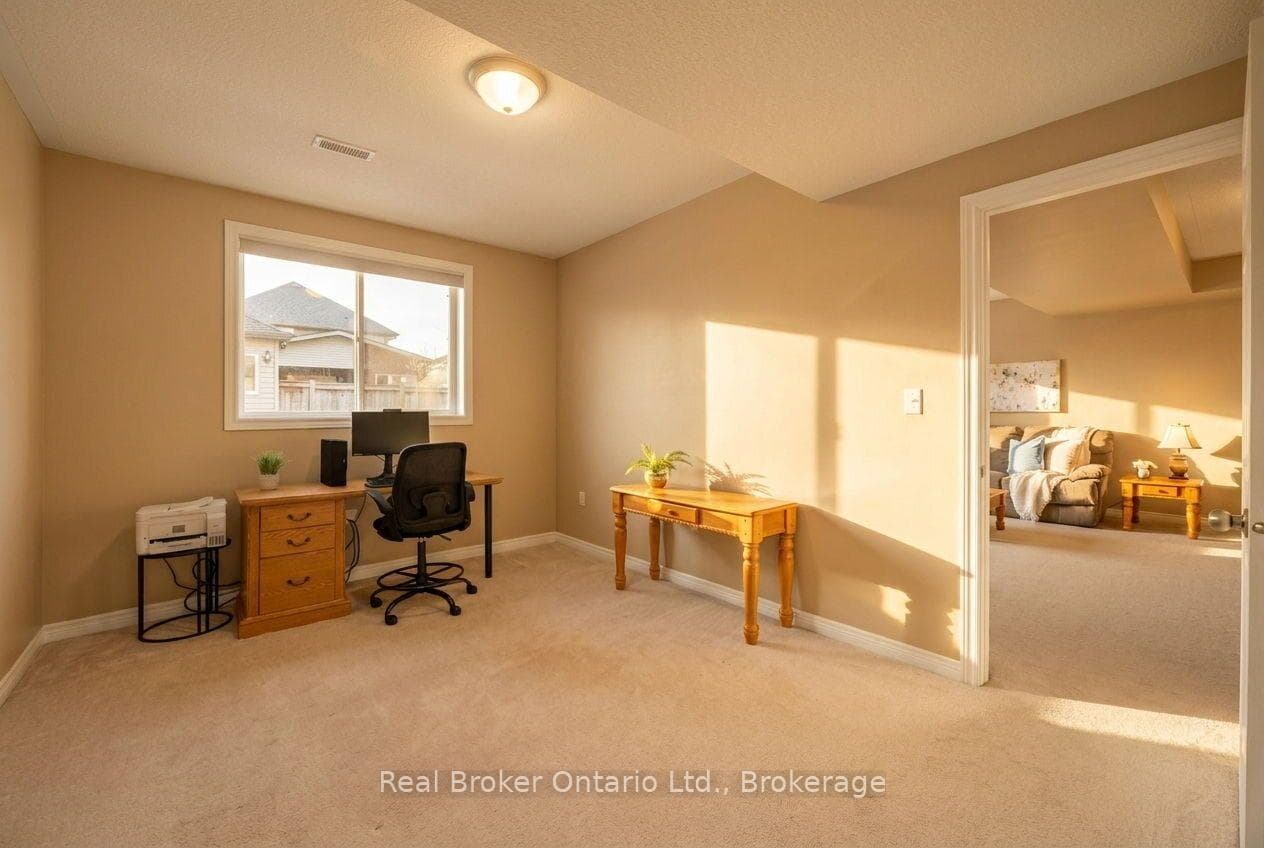51 Sundance Crescent photo 17