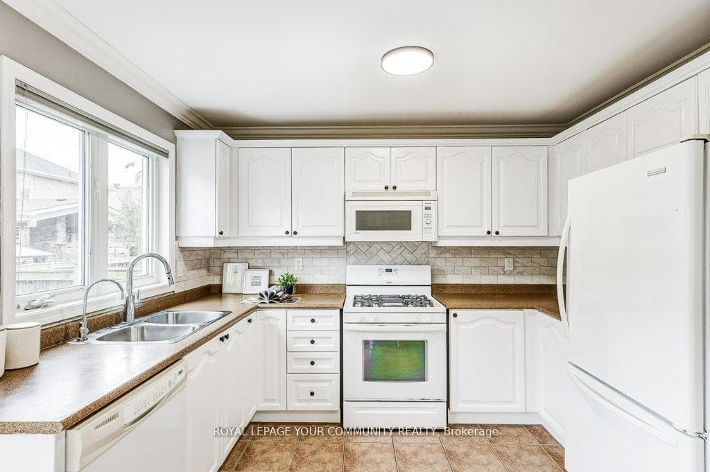 18 Weldon Woods Court photo 12