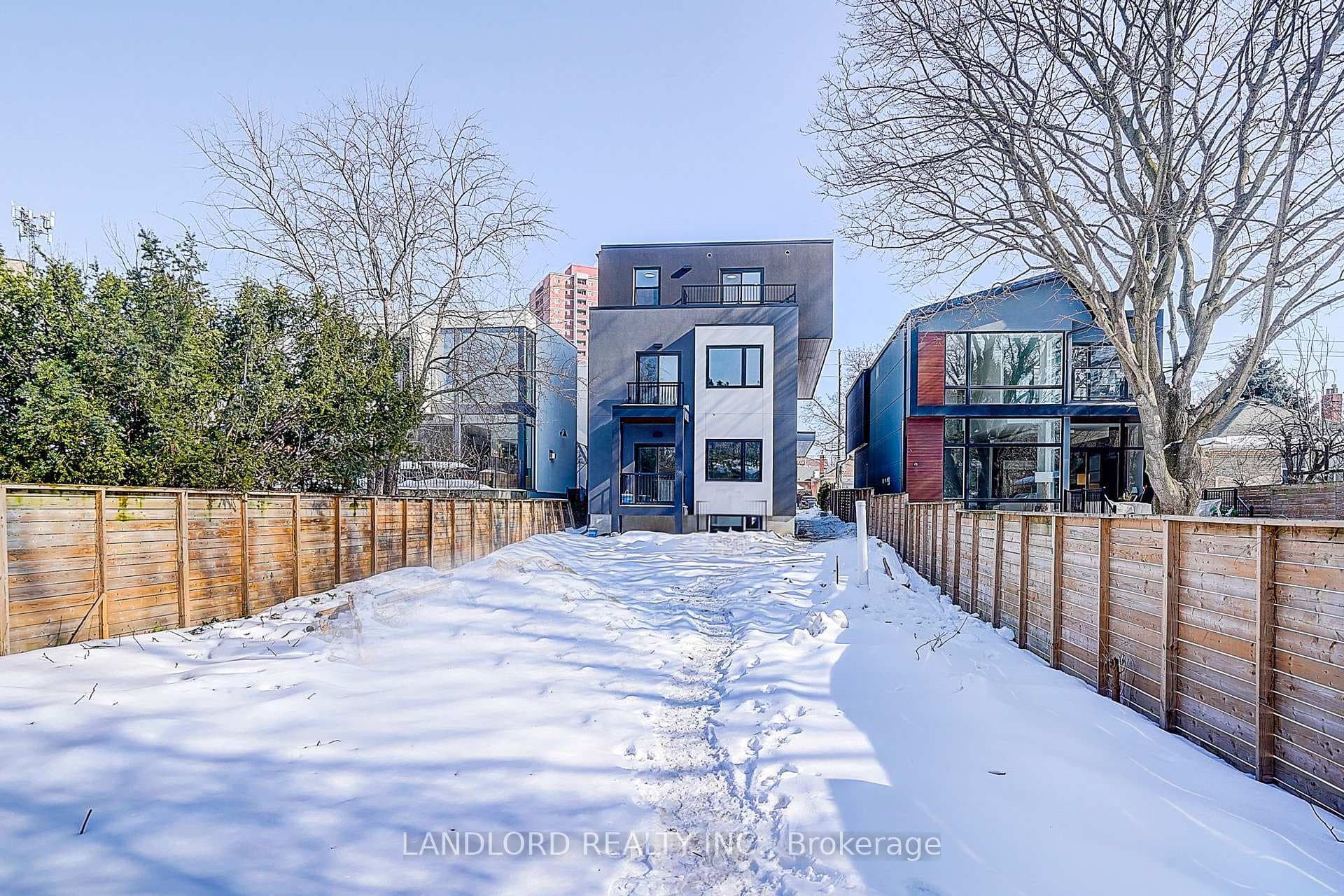 1146 Broadview Avenue Unit 4 photo 5