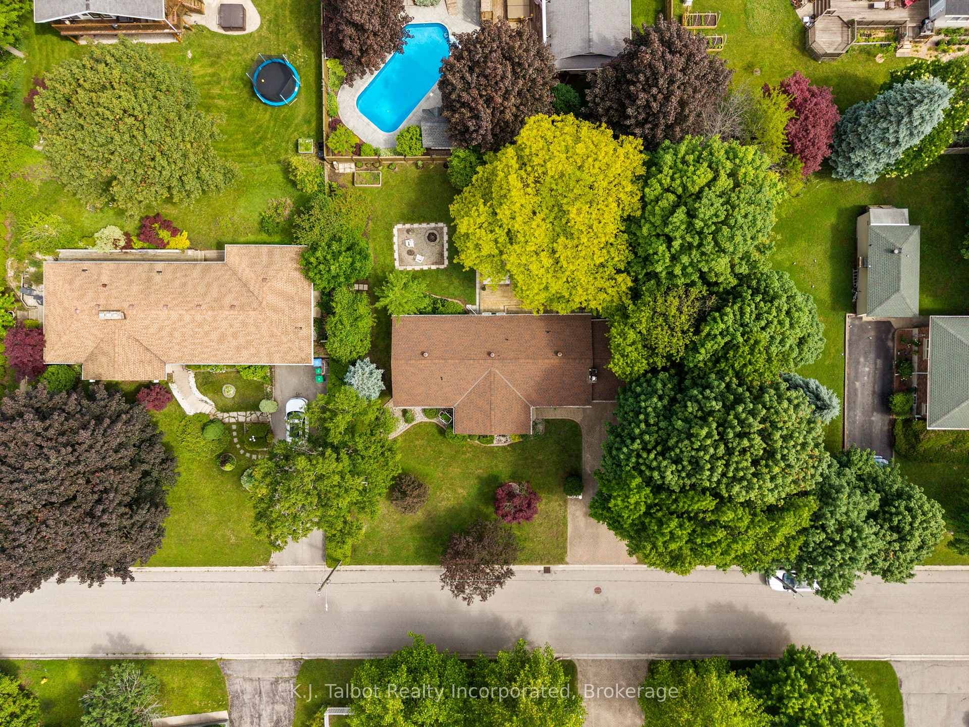 232 Picton Street photo 44