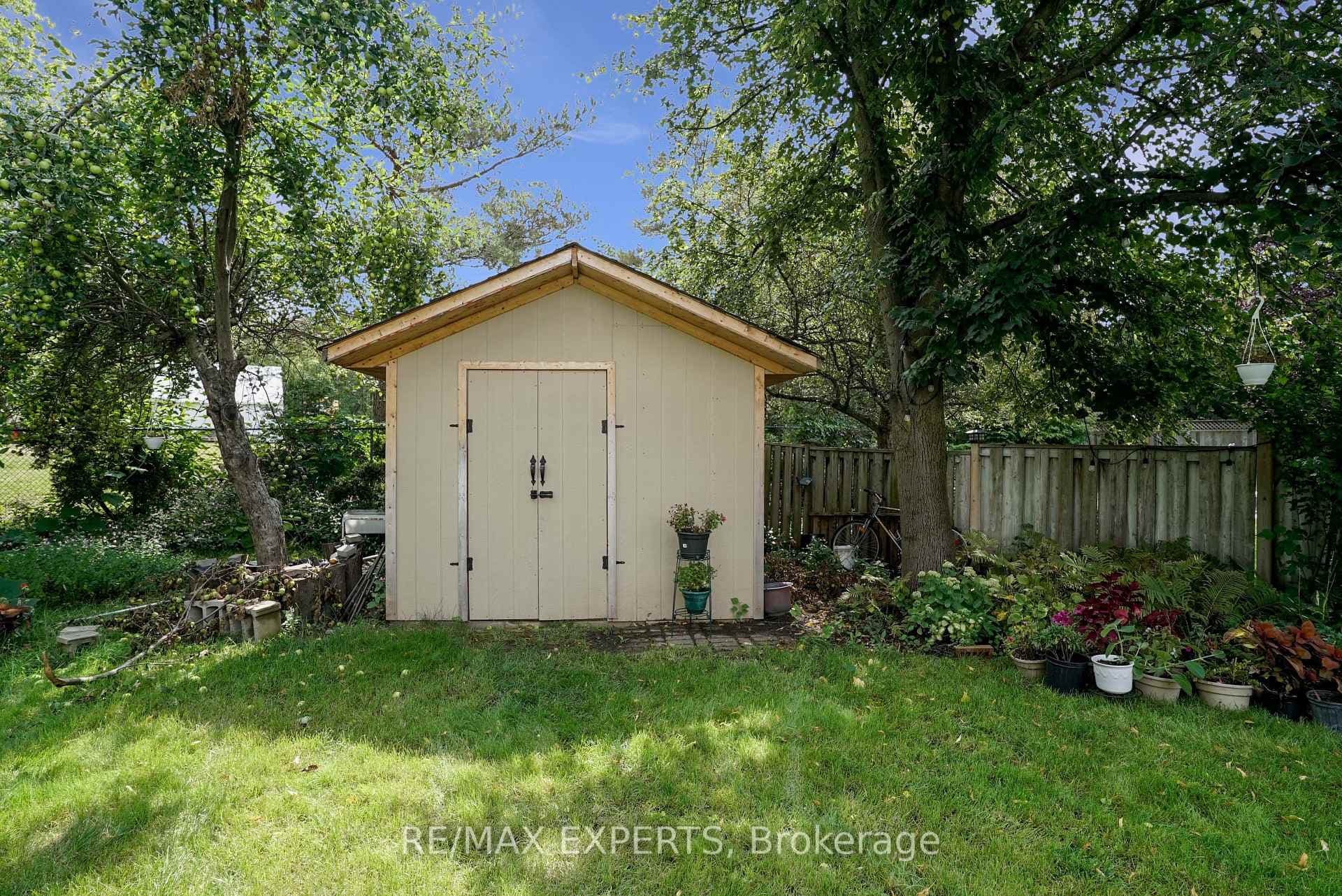 15338 Argyll Road photo 28