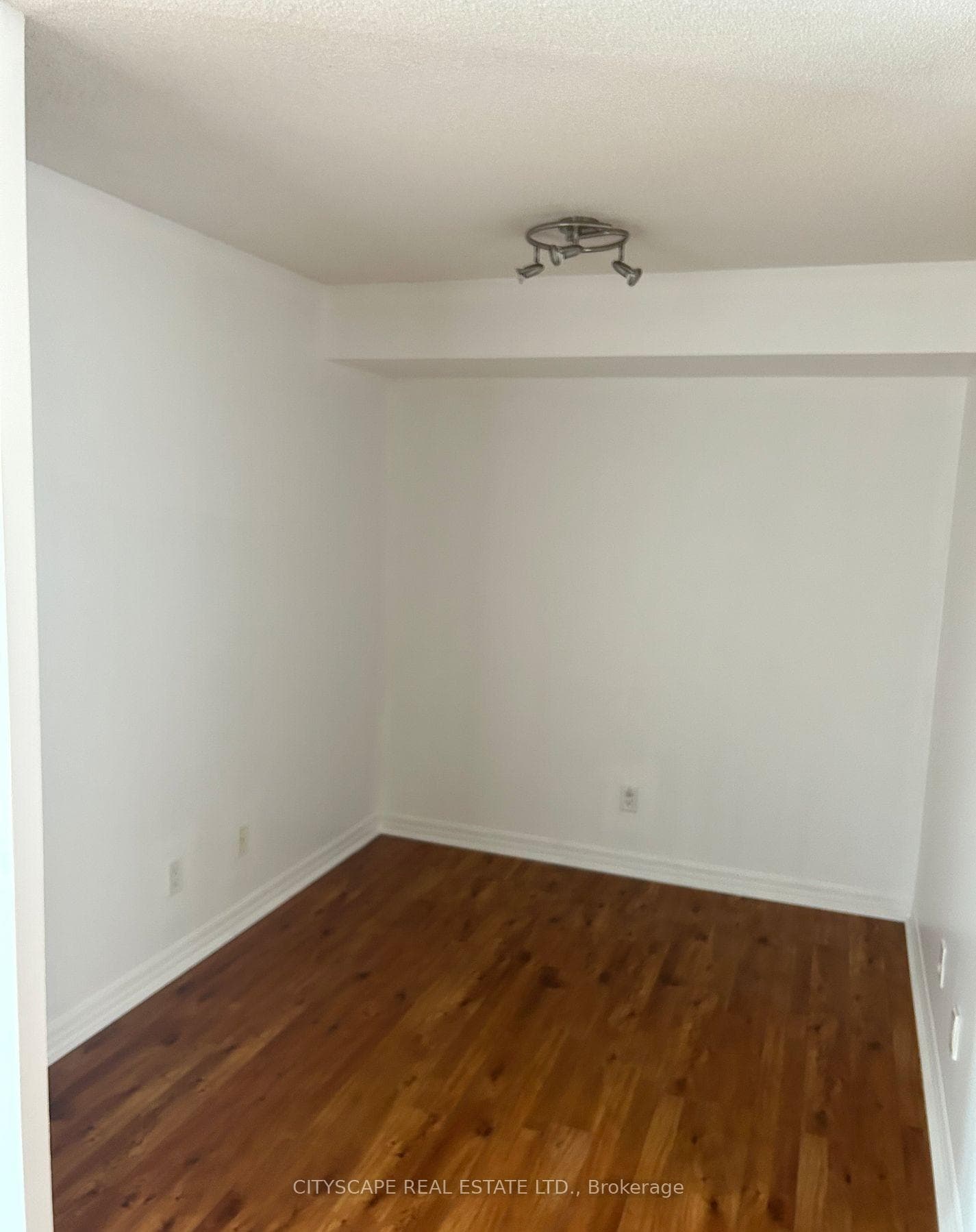 16 Yonge Street Unit 2706 photo 9