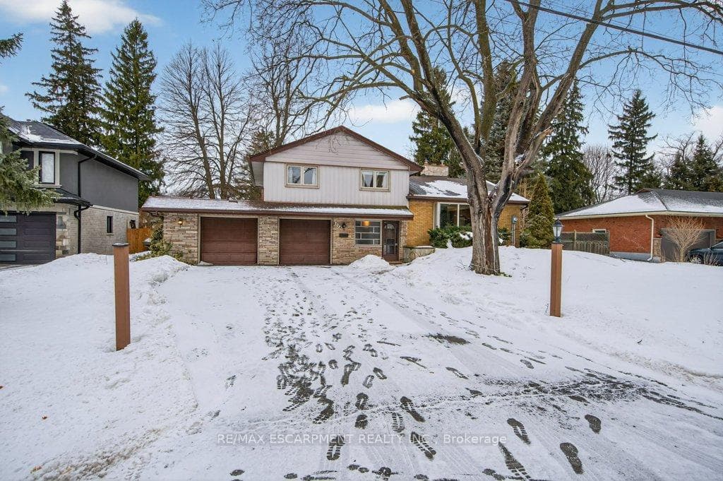 324 Woodworth Drive photo 2