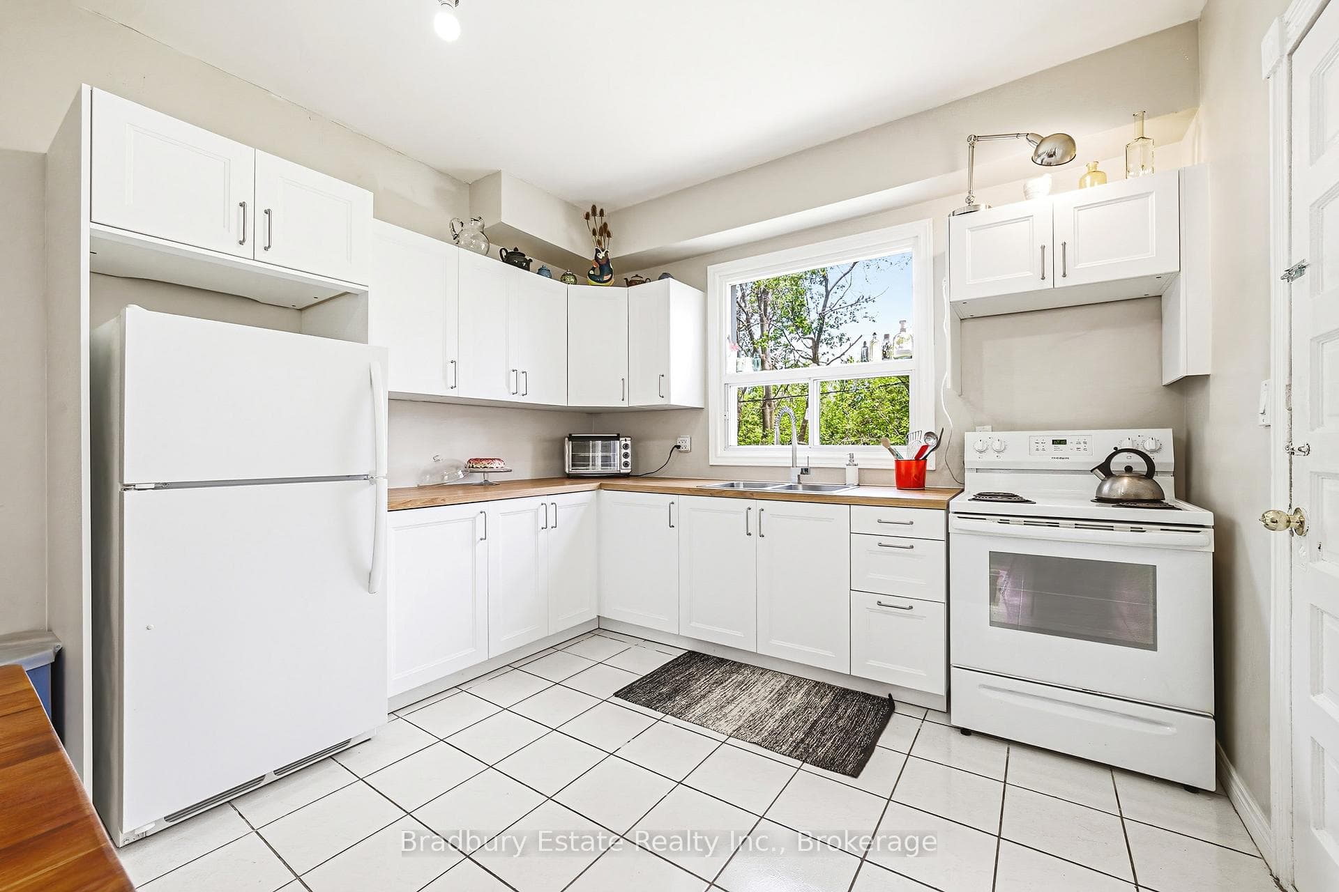 Newer Kitchen '22/'23