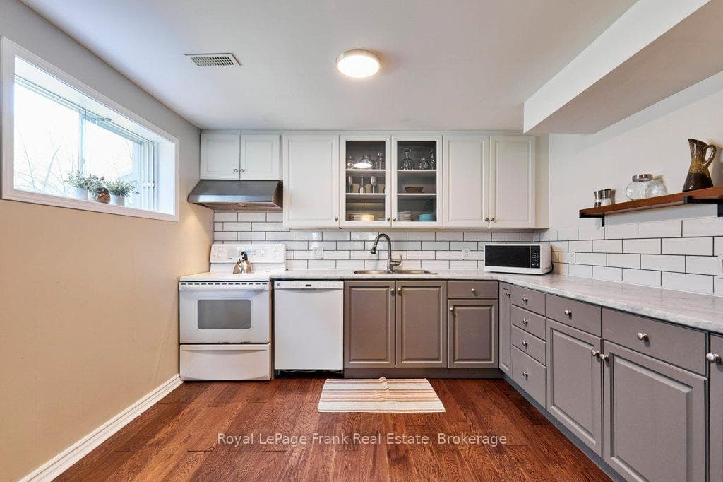 156 Acton Road photo 39