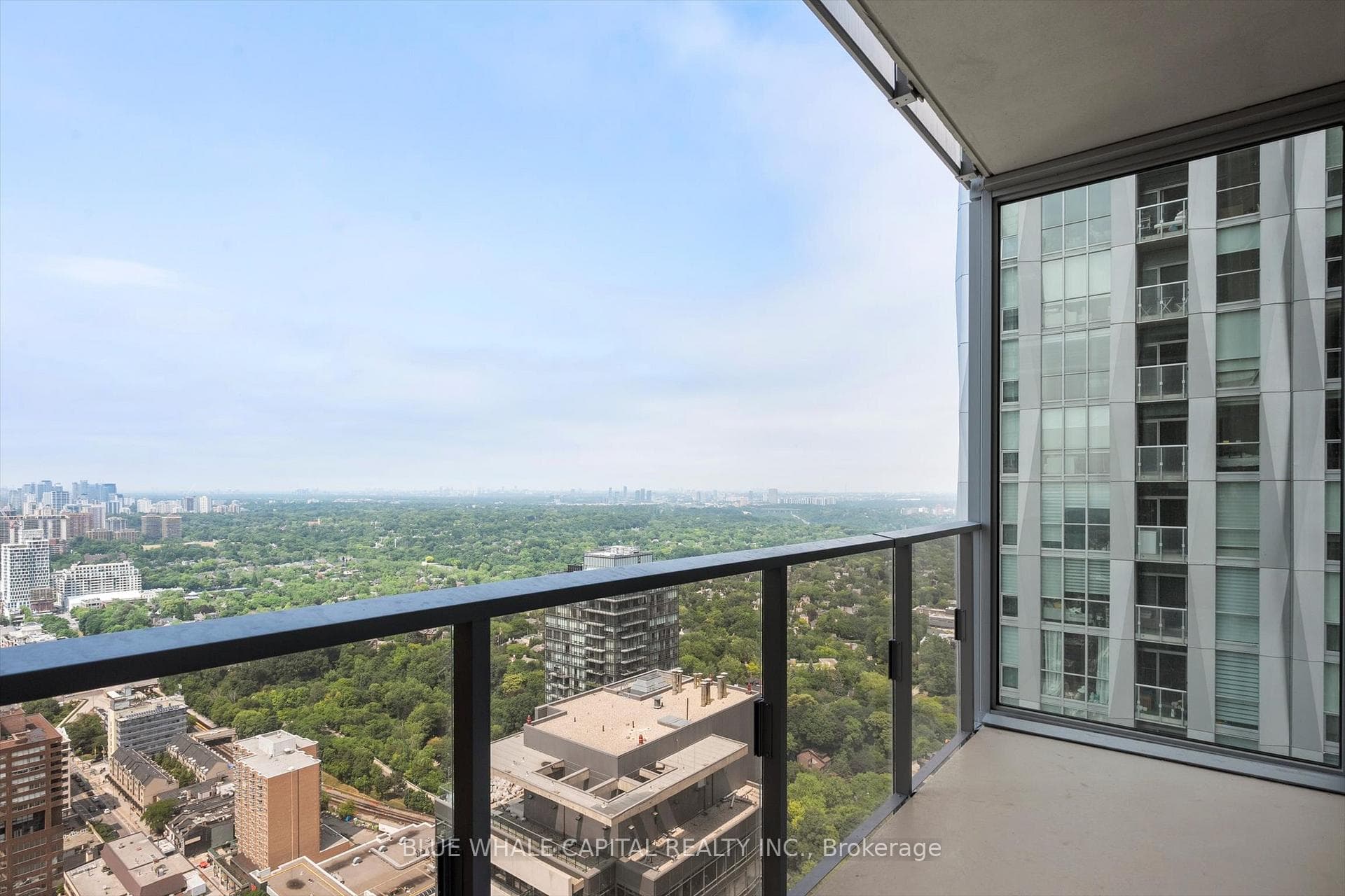 11 Yorkville Avenue Unit 4204 photo 22