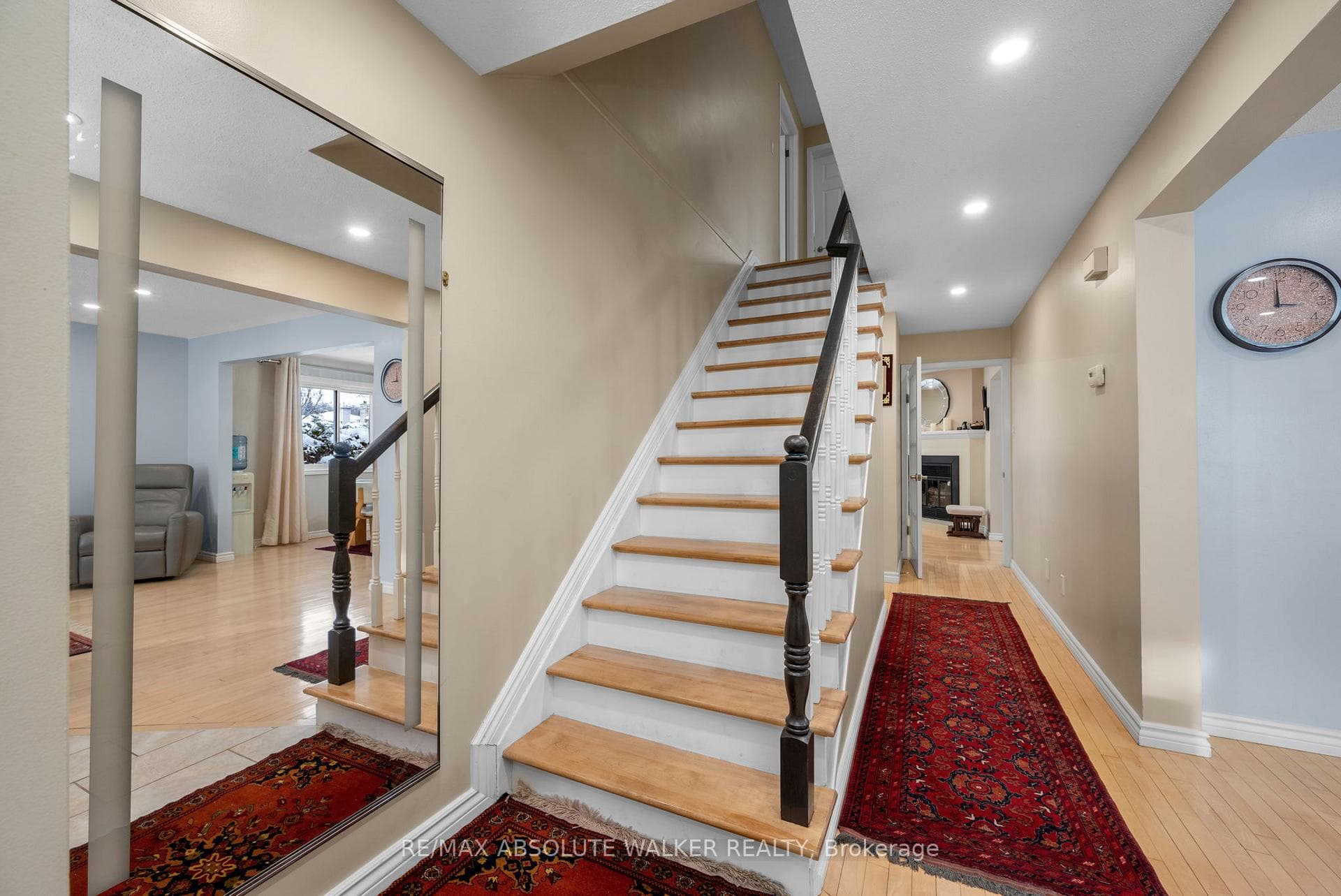 1849 Montereau Avenue photo 21