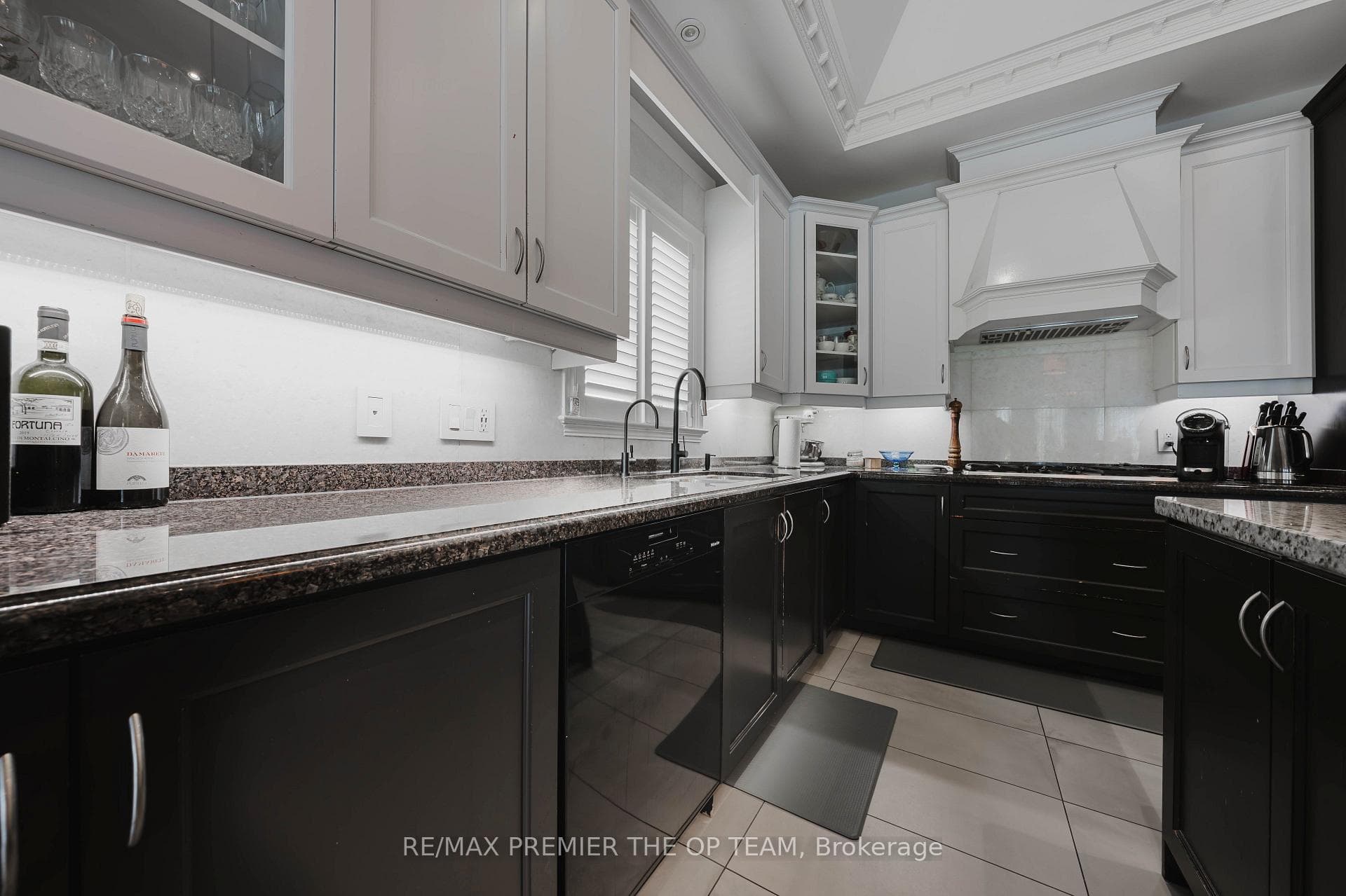 56 Park Ridge Drive Unit Full photo 19
