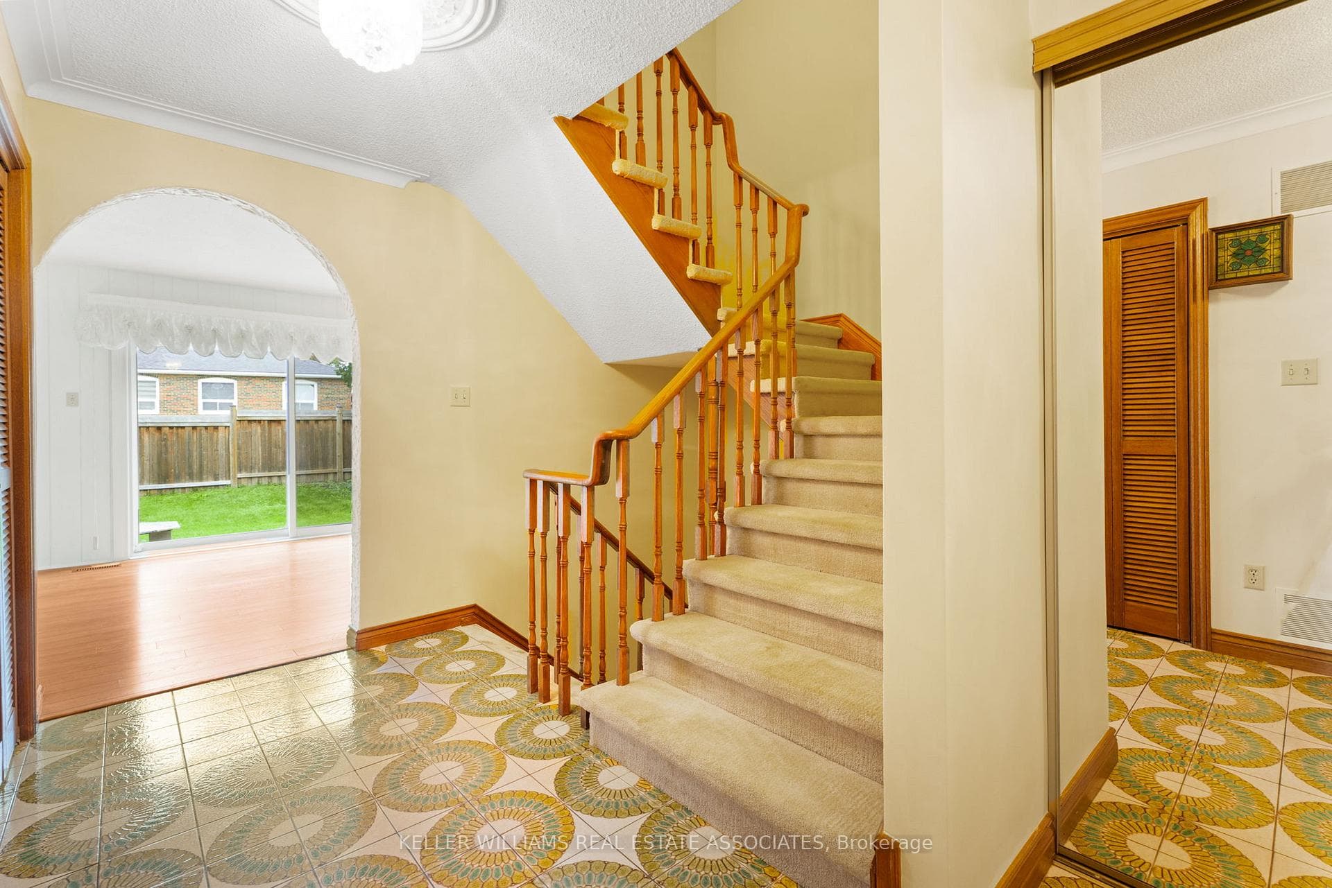 50 Windsor Road photo 16