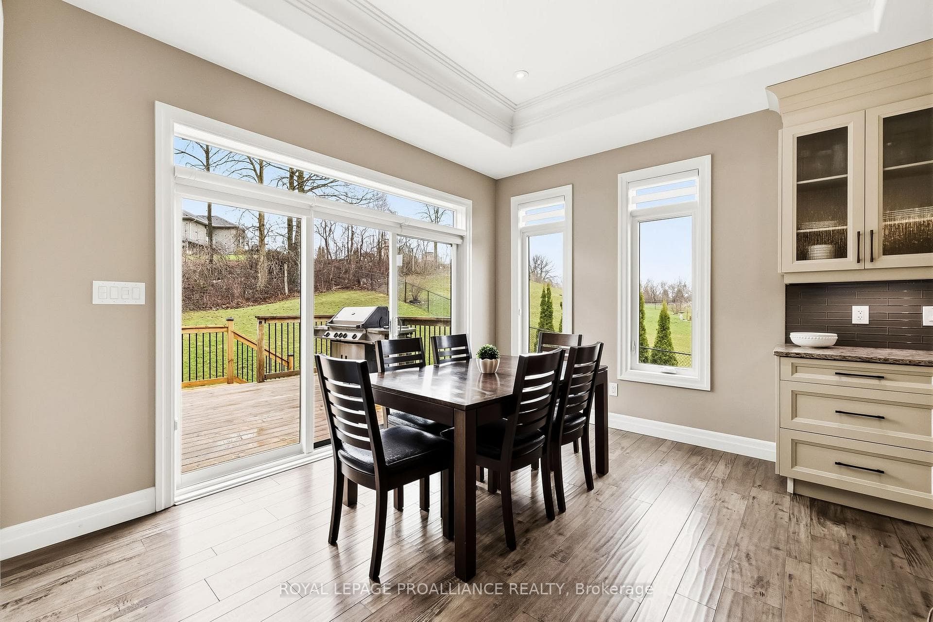 19 Autumn Grove photo 21