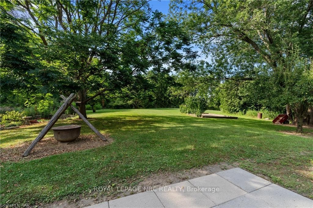 817 SAWMILL Road photo 44