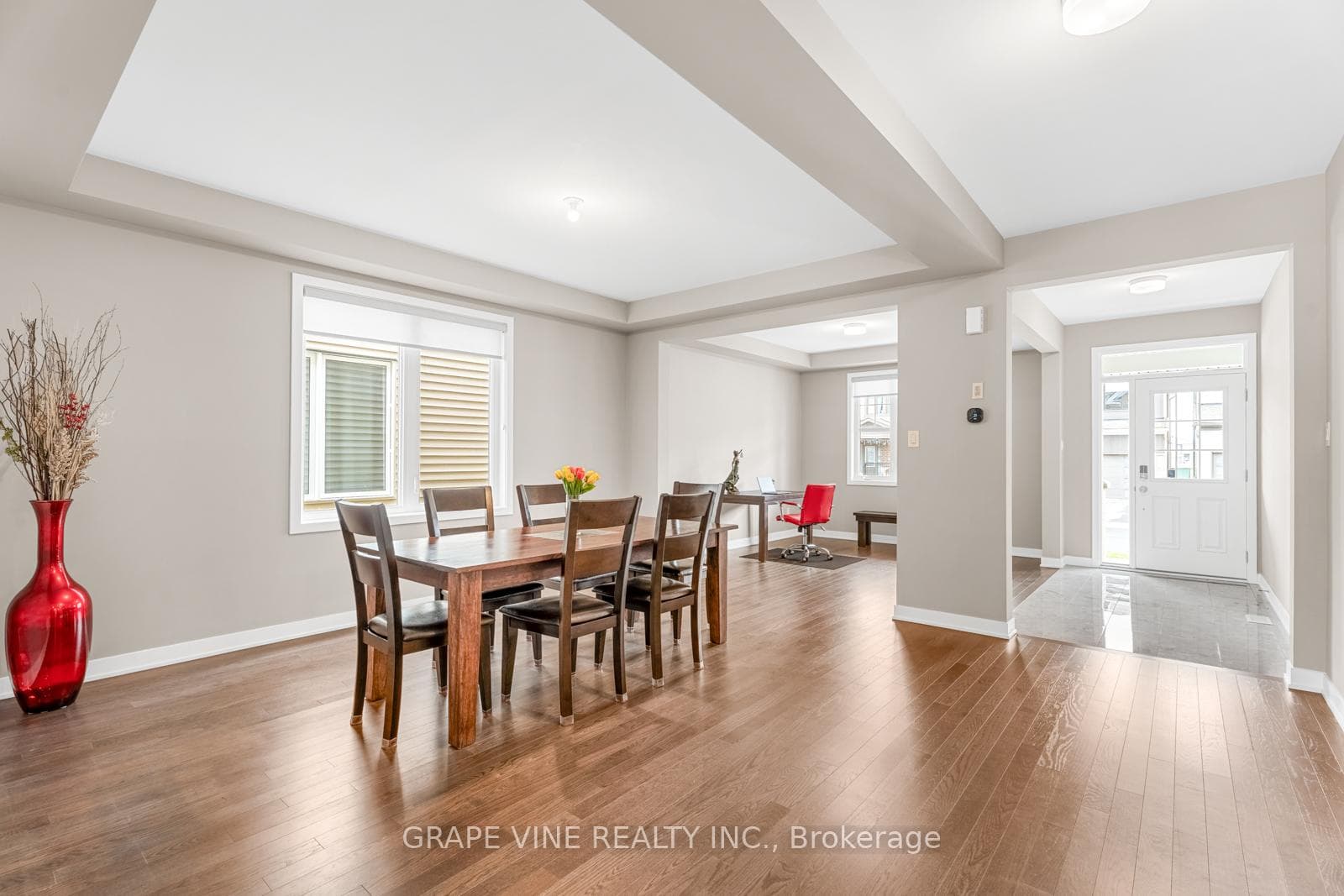 102 Green Ash Avenue photo 7