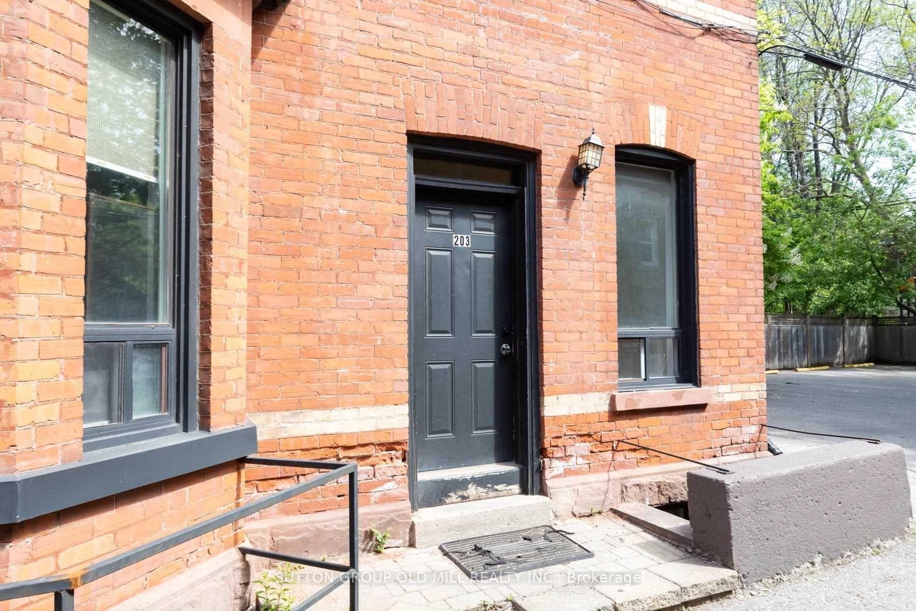 133 Dunn Avenue Unit 203 photo 12