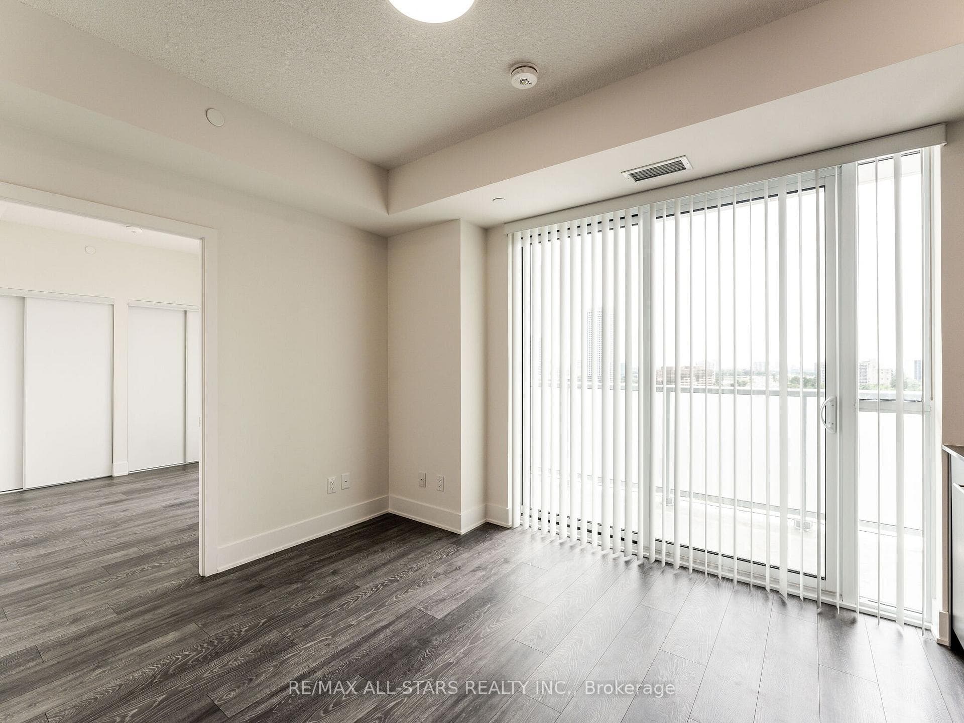 188 Fairview Mall Drive Unit 1512 photo 12