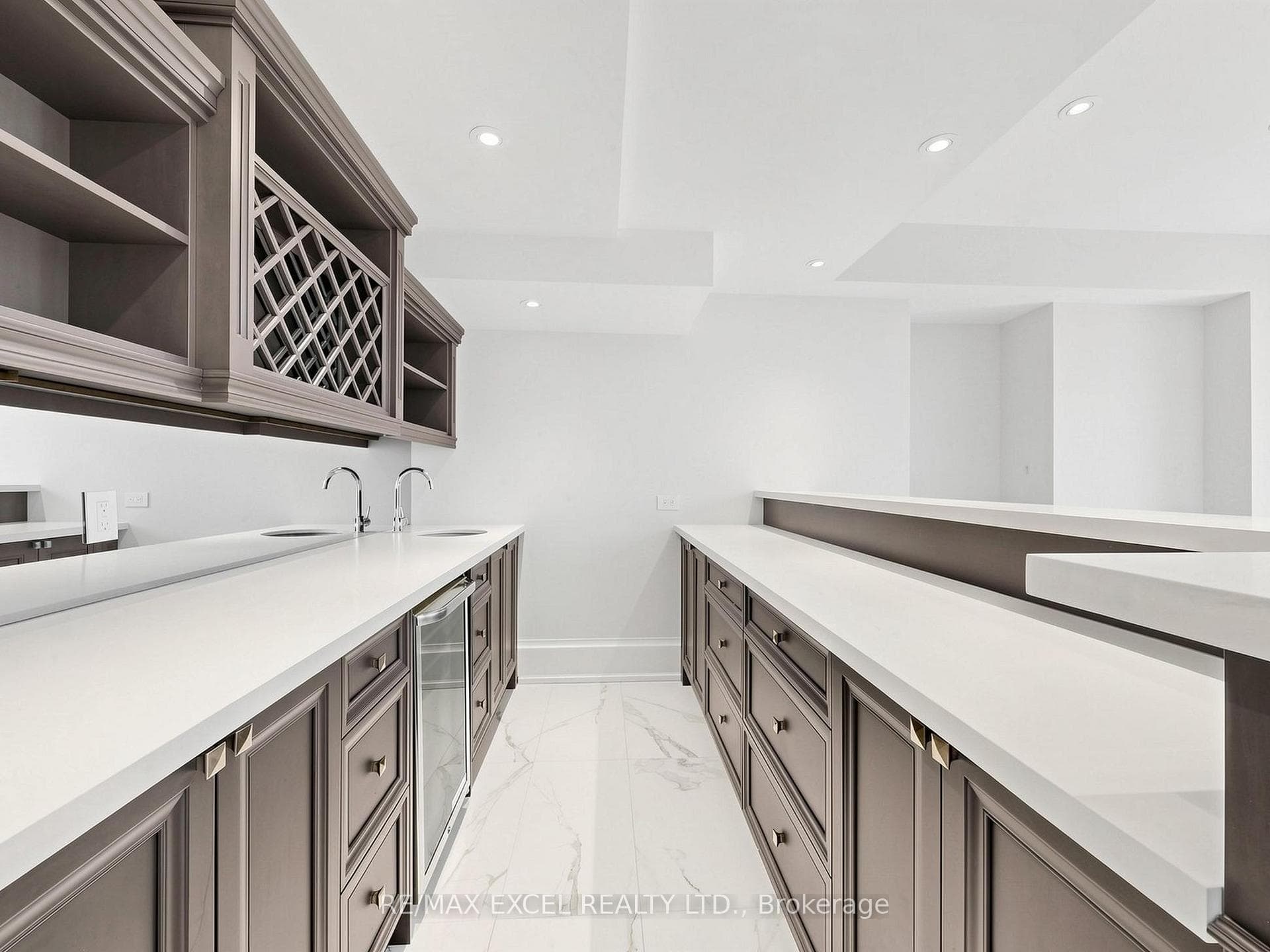 64 SUMMERFELDT Crescent photo 44