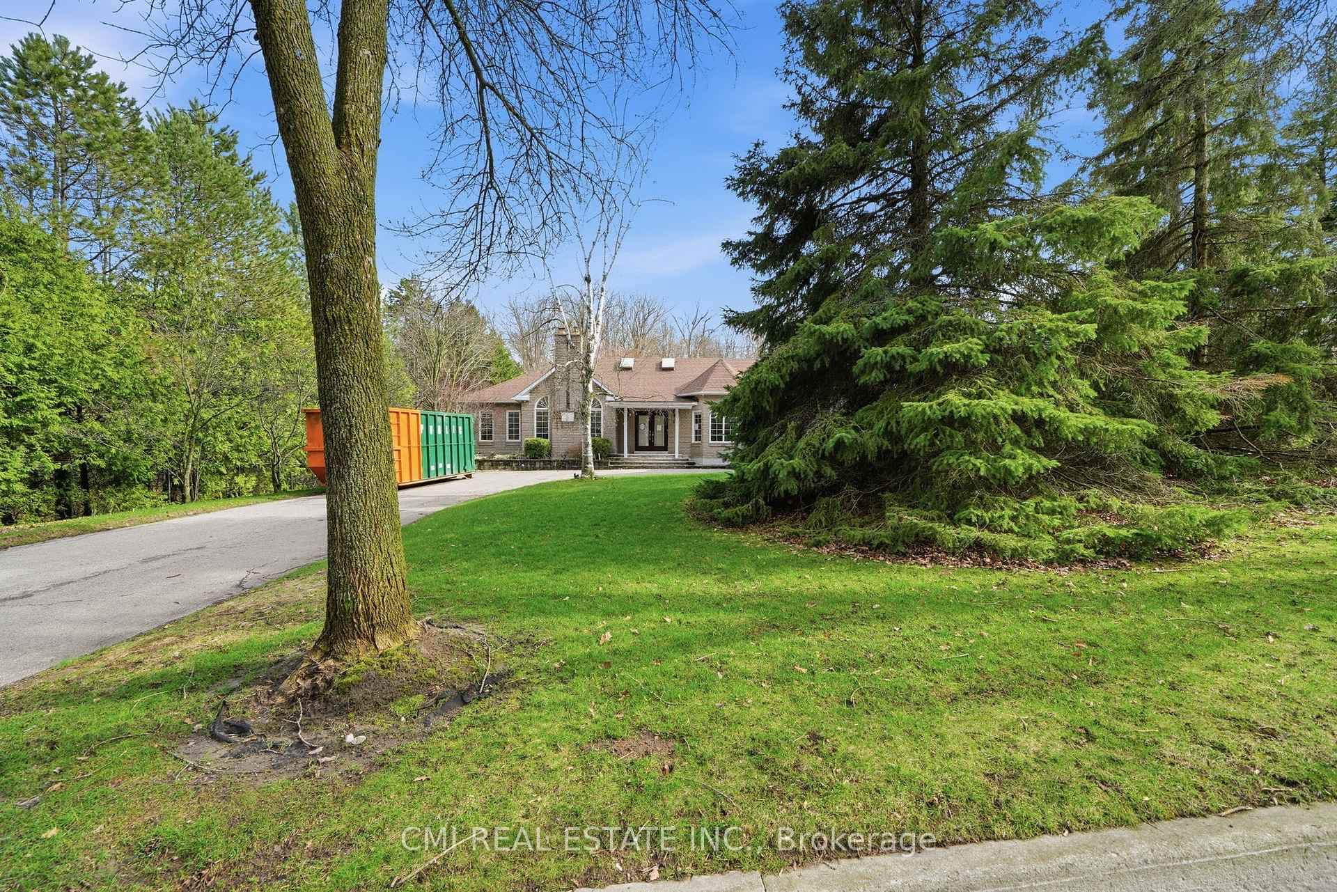 15 Treegrove Circle photo 4