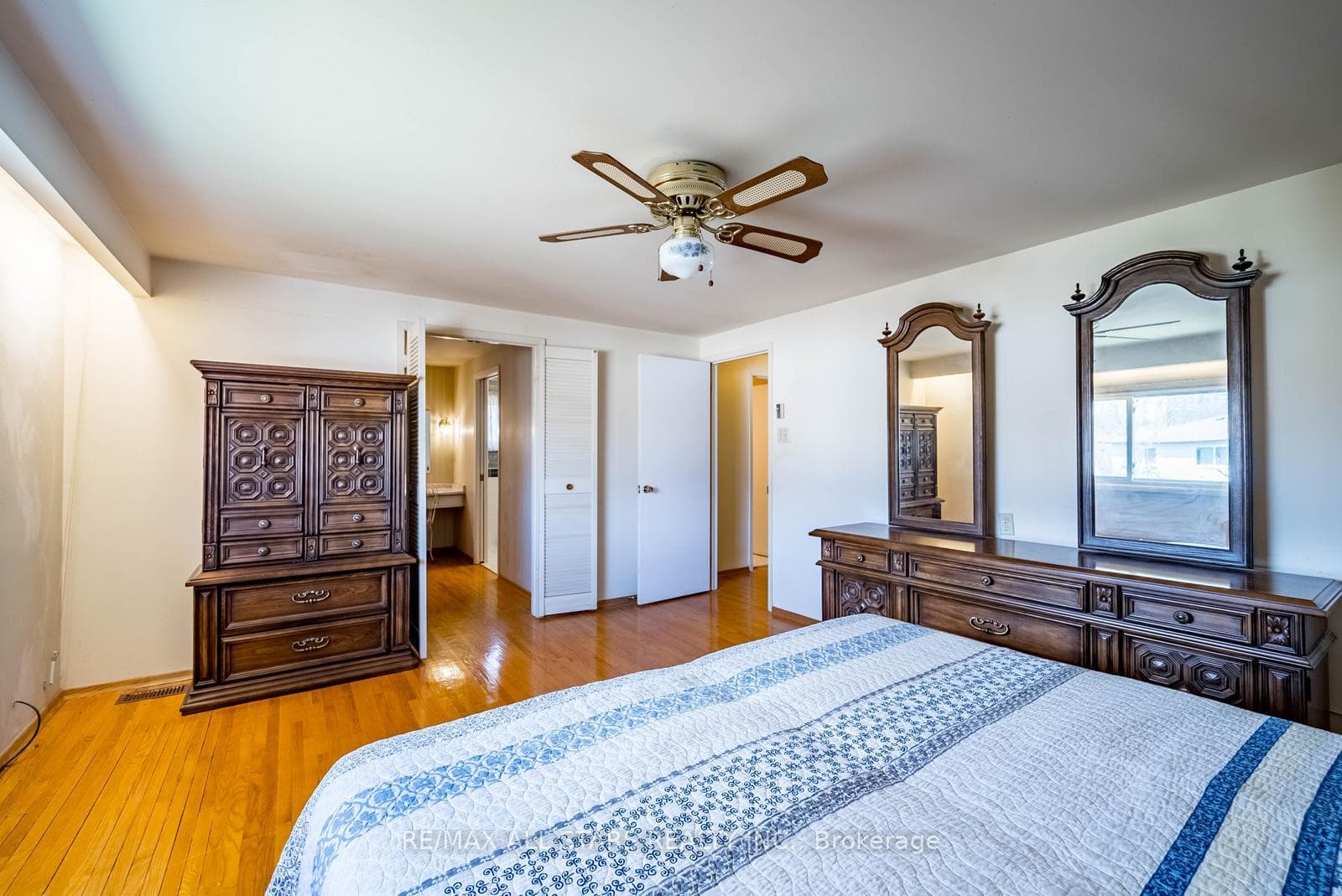 57 Gloxinia Crescent photo 28
